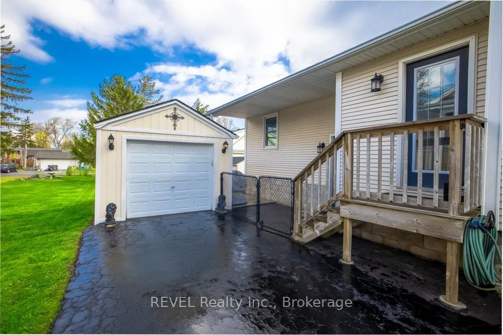 550 Lakeshore Road