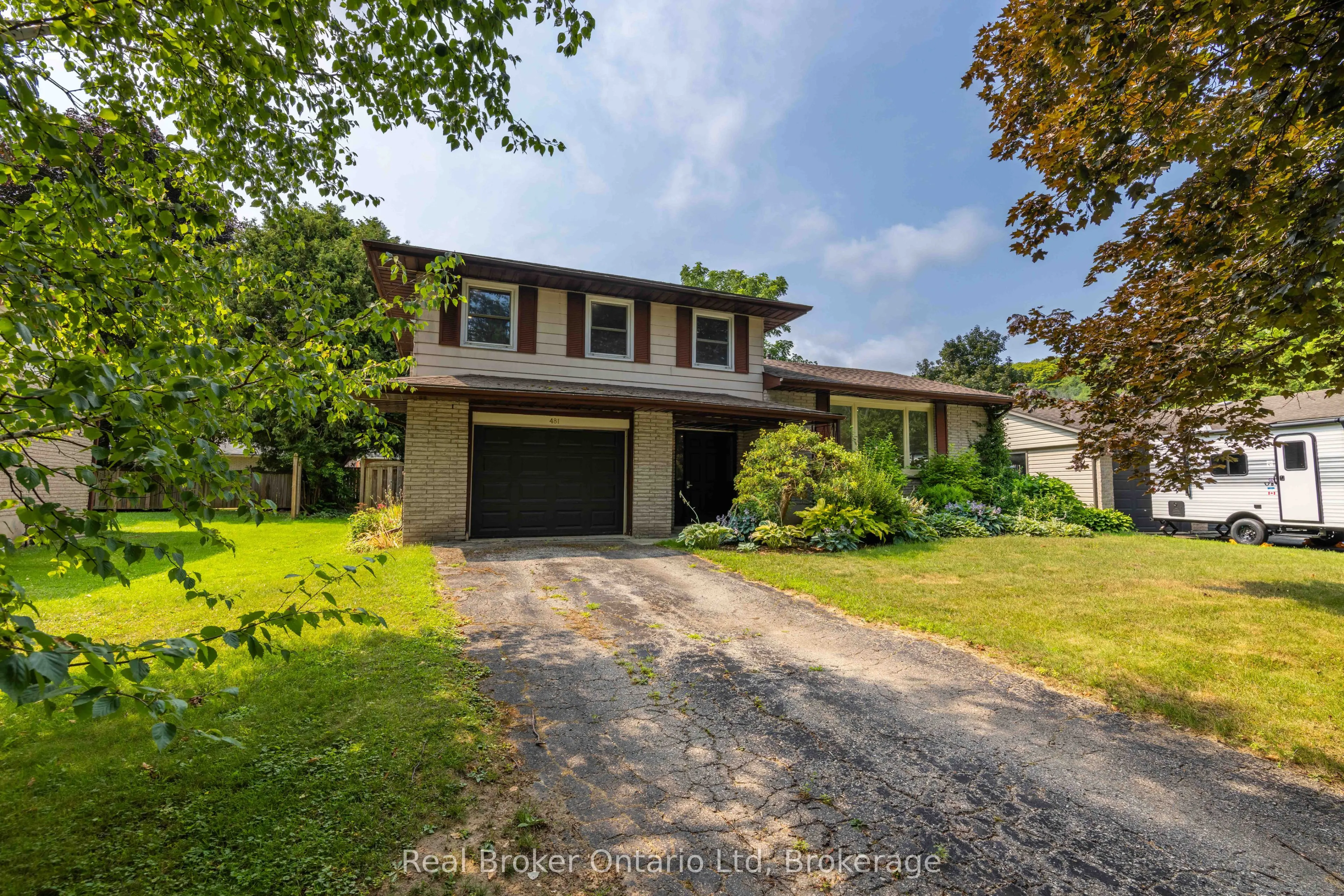 481 4th 'A' Street W