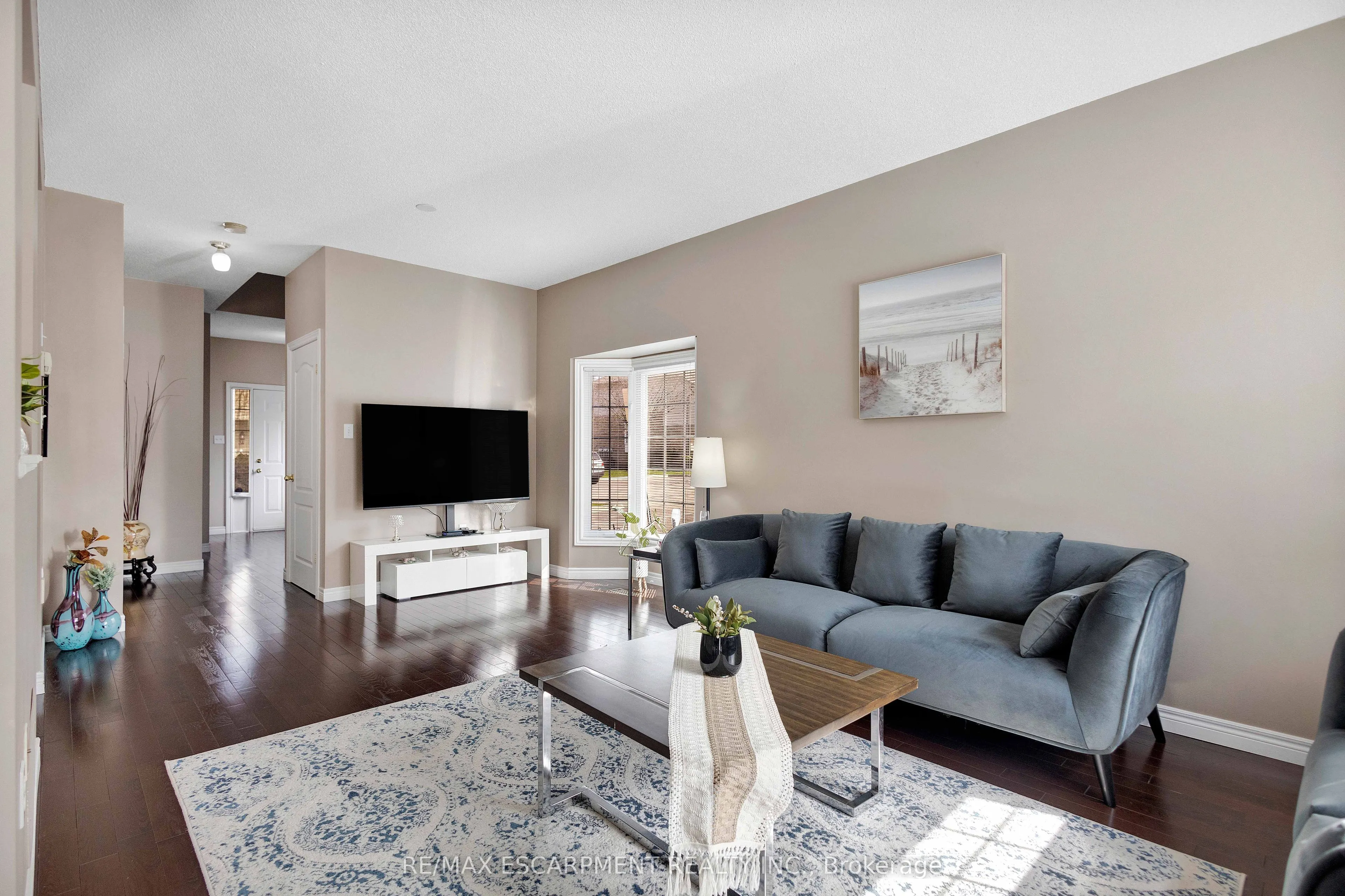 232 Stonehenge Drive #8