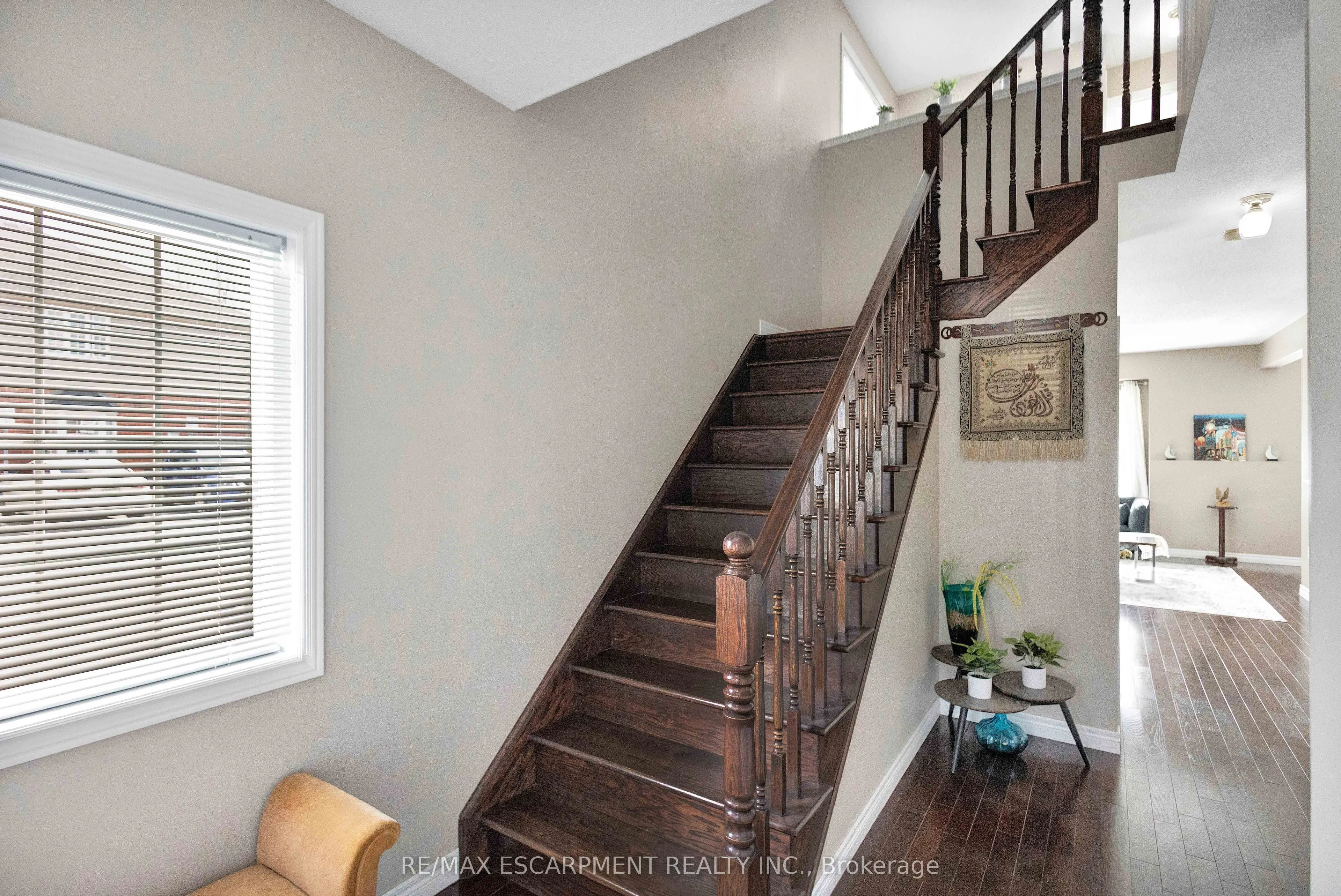 232 Stonehenge Drive #8