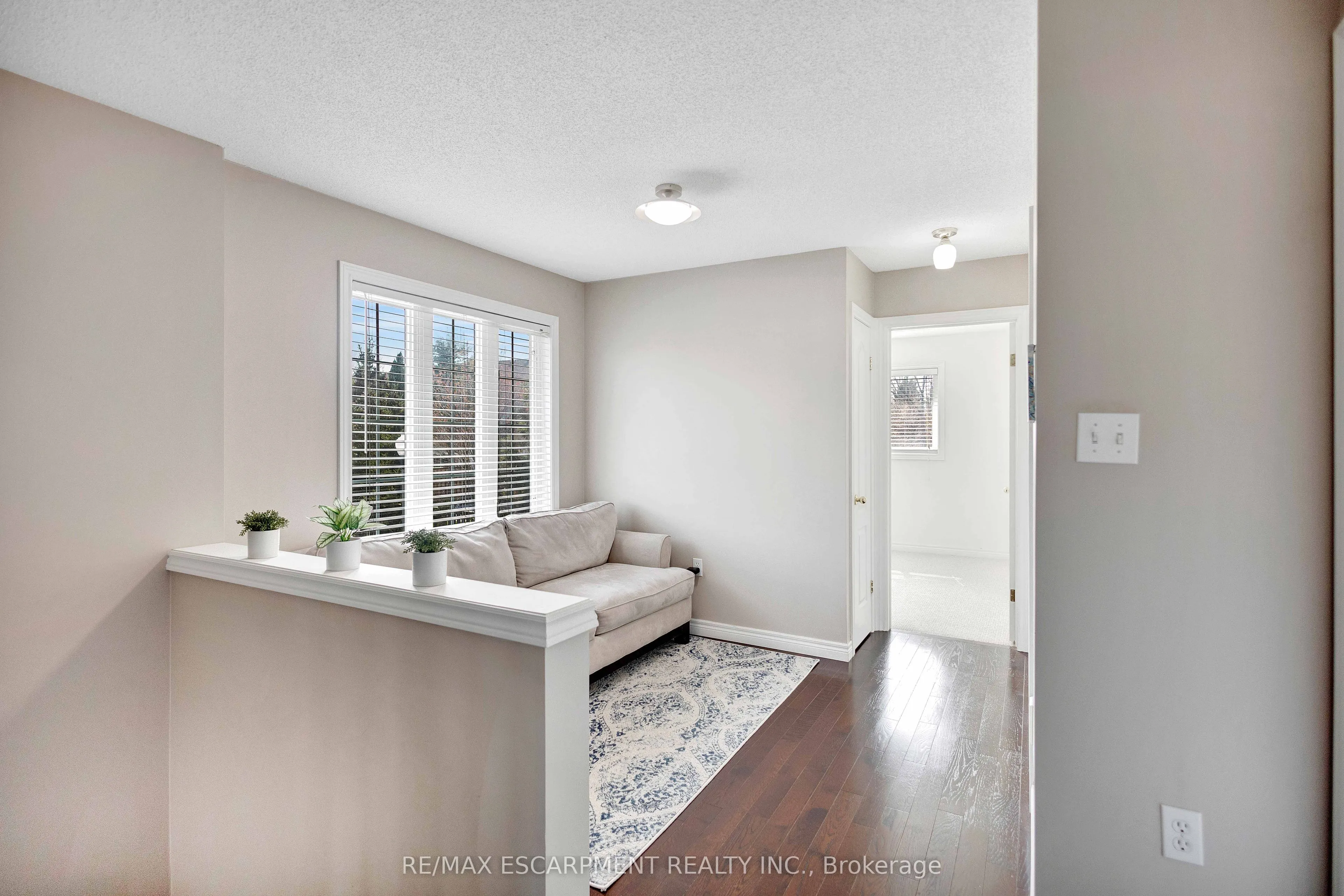 232 Stonehenge Drive #8