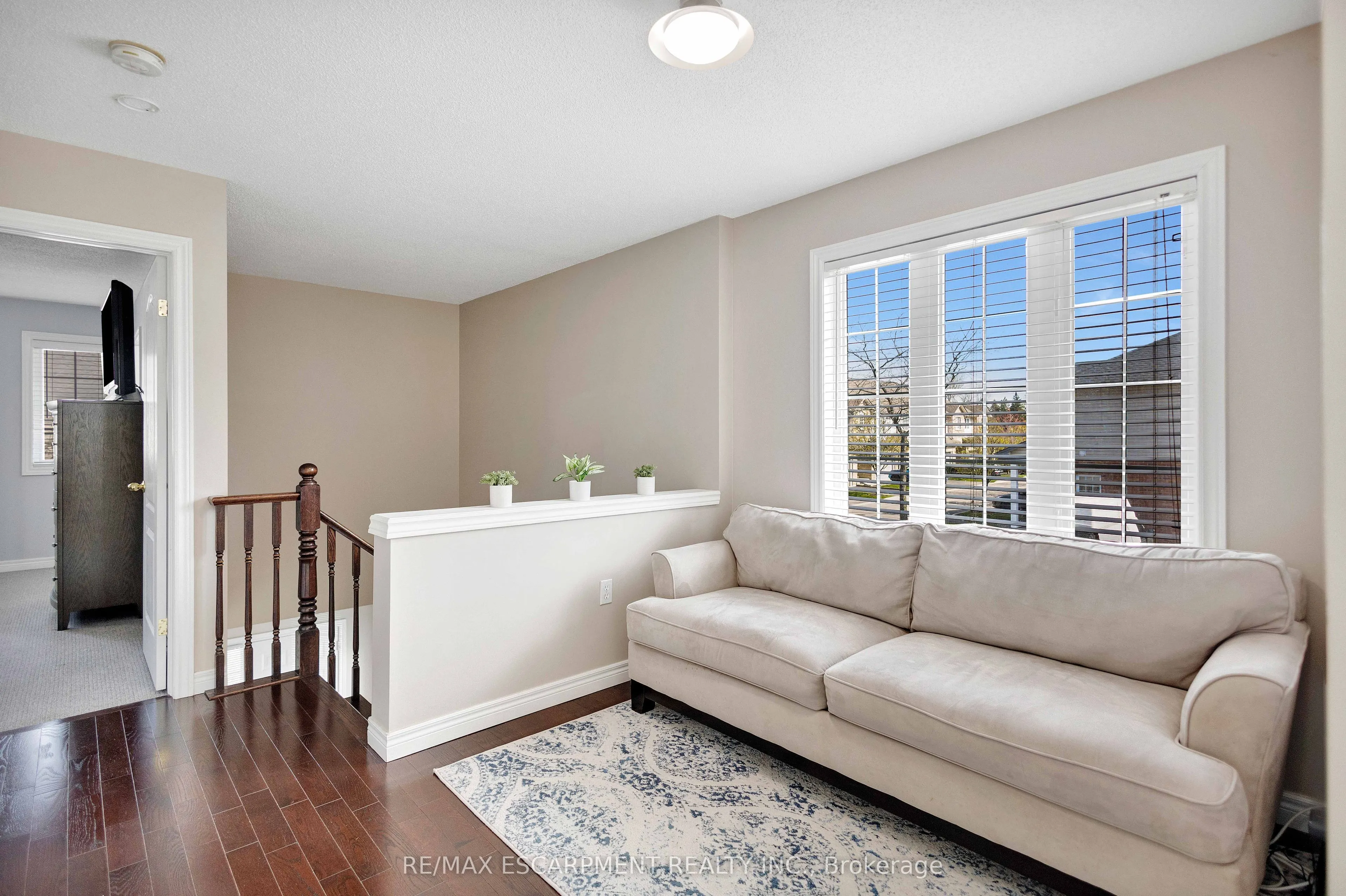 232 Stonehenge Drive #8