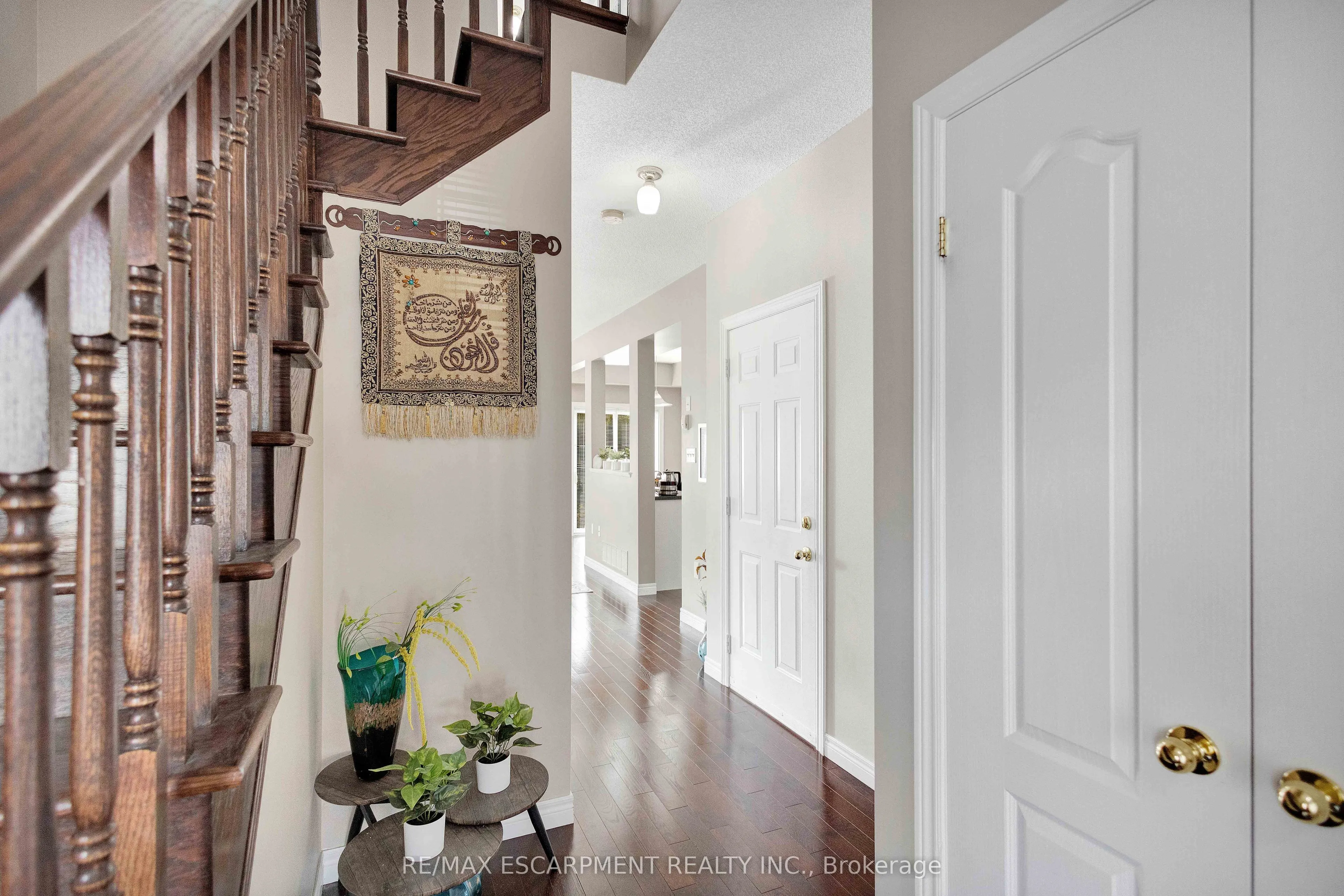 232 Stonehenge Drive #8