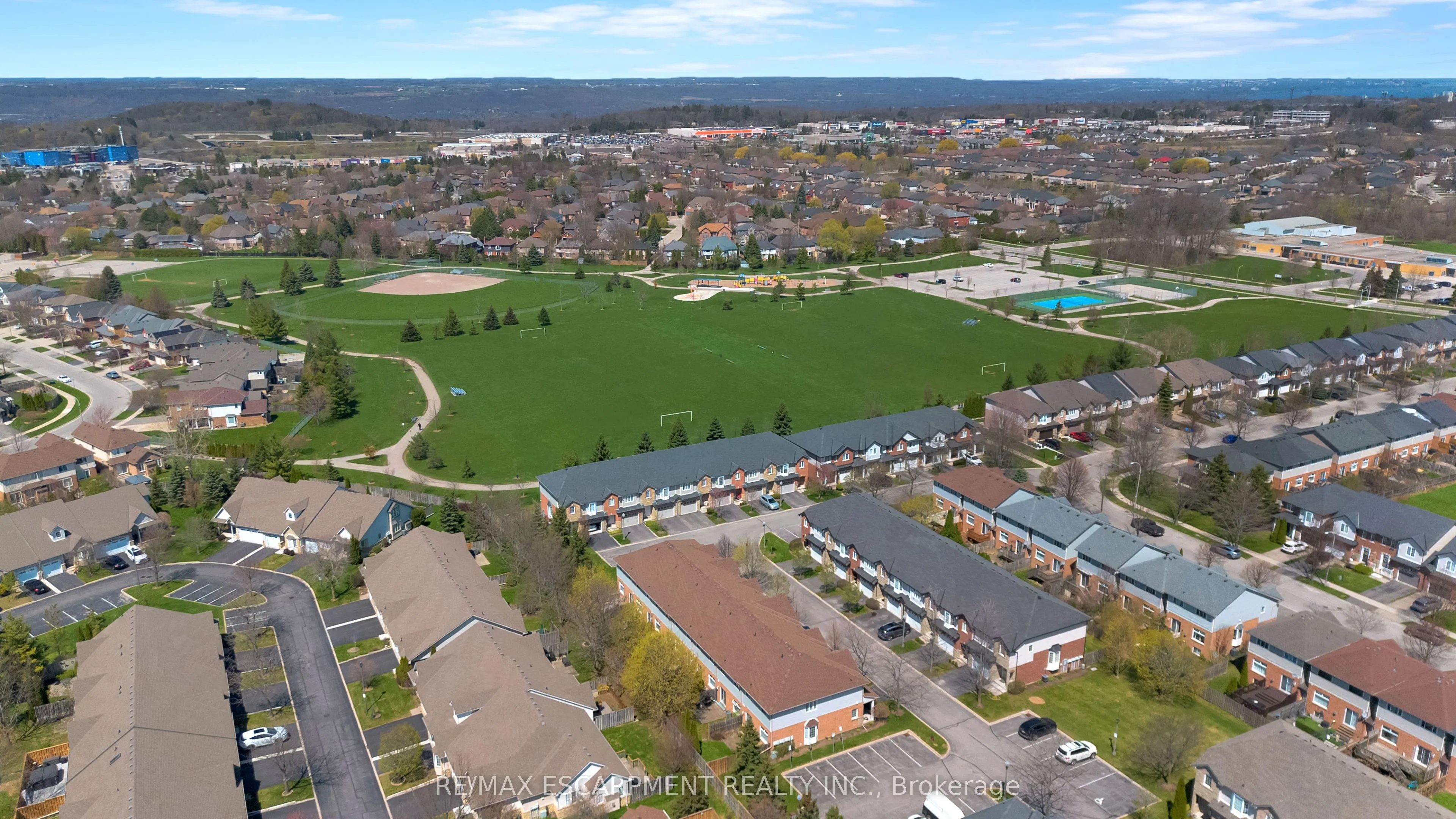 232 Stonehenge Drive #8