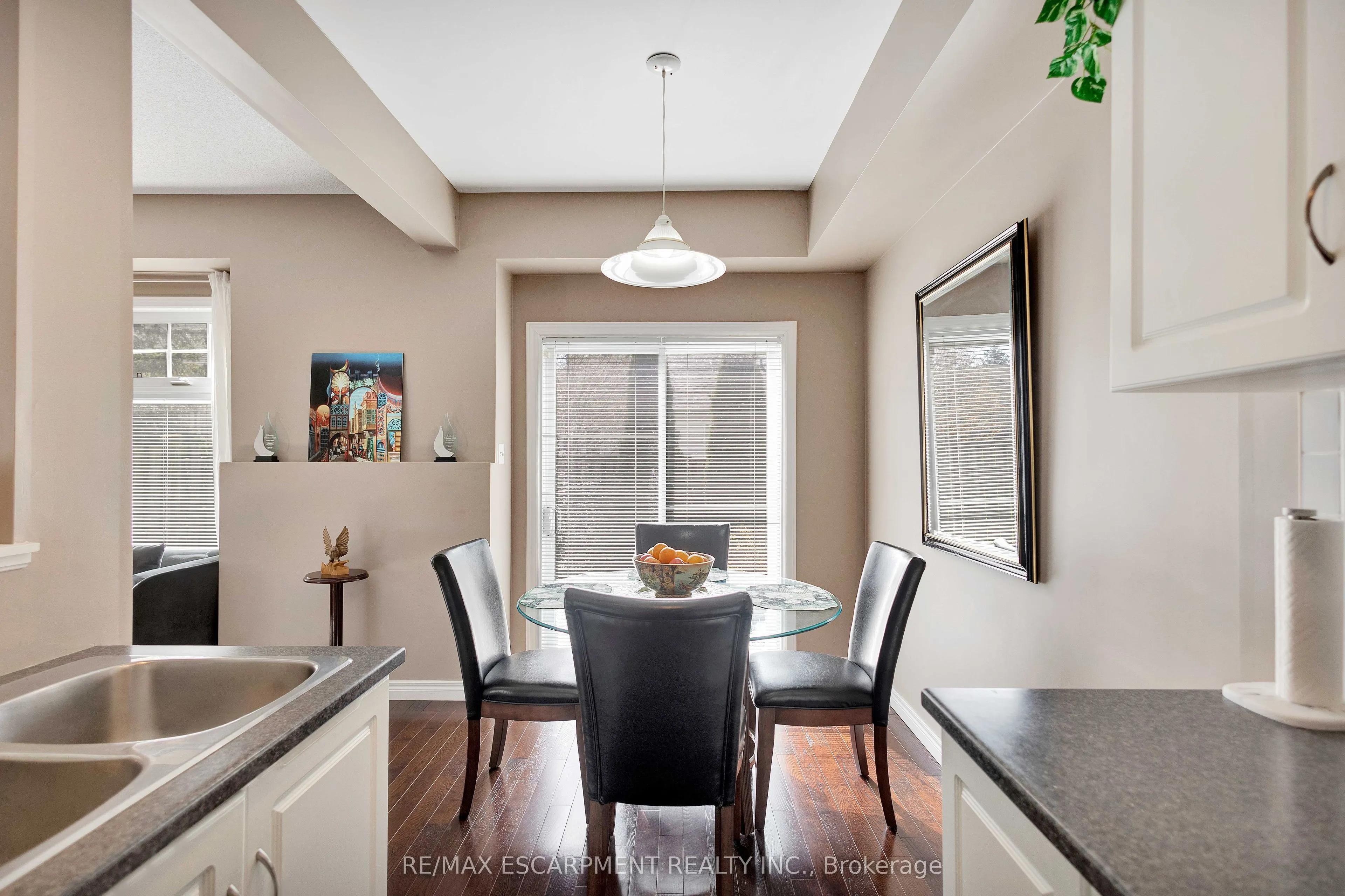 232 Stonehenge Drive #8