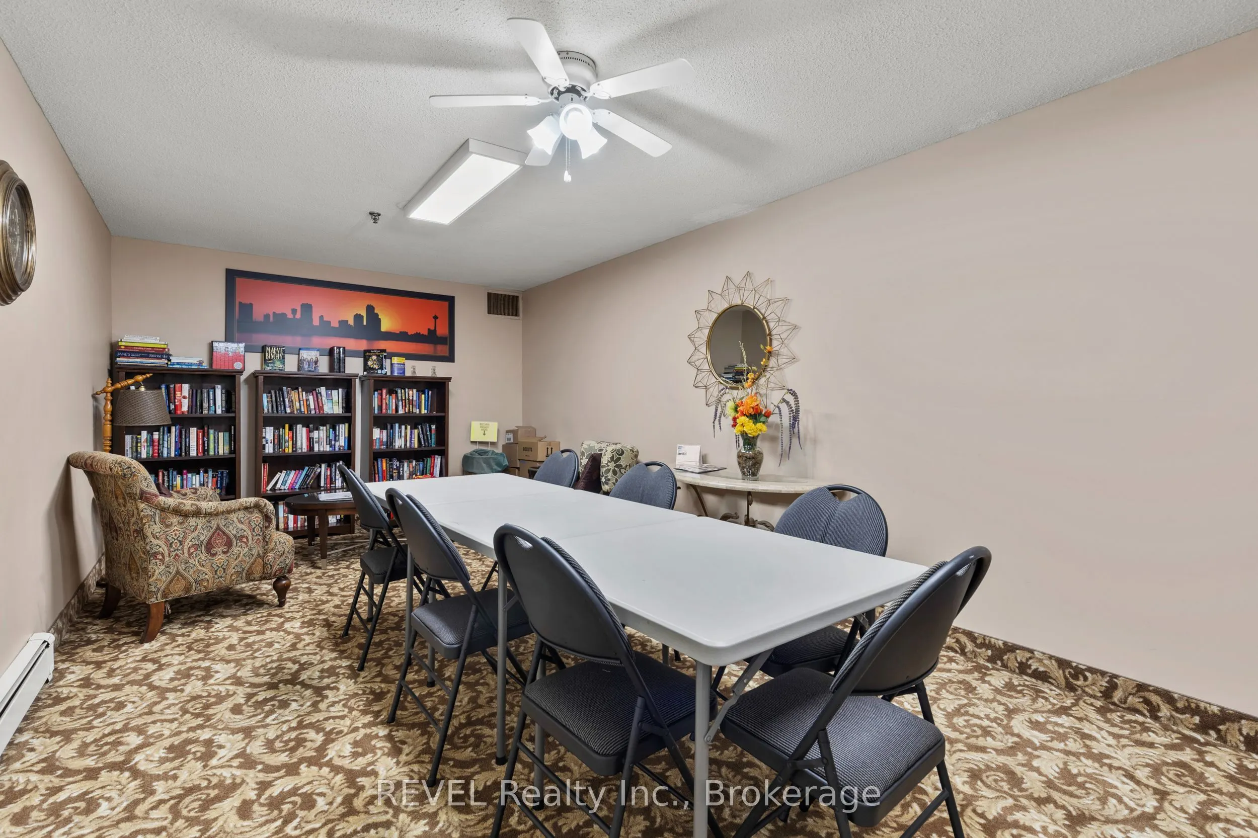 3955 Portage Road #401