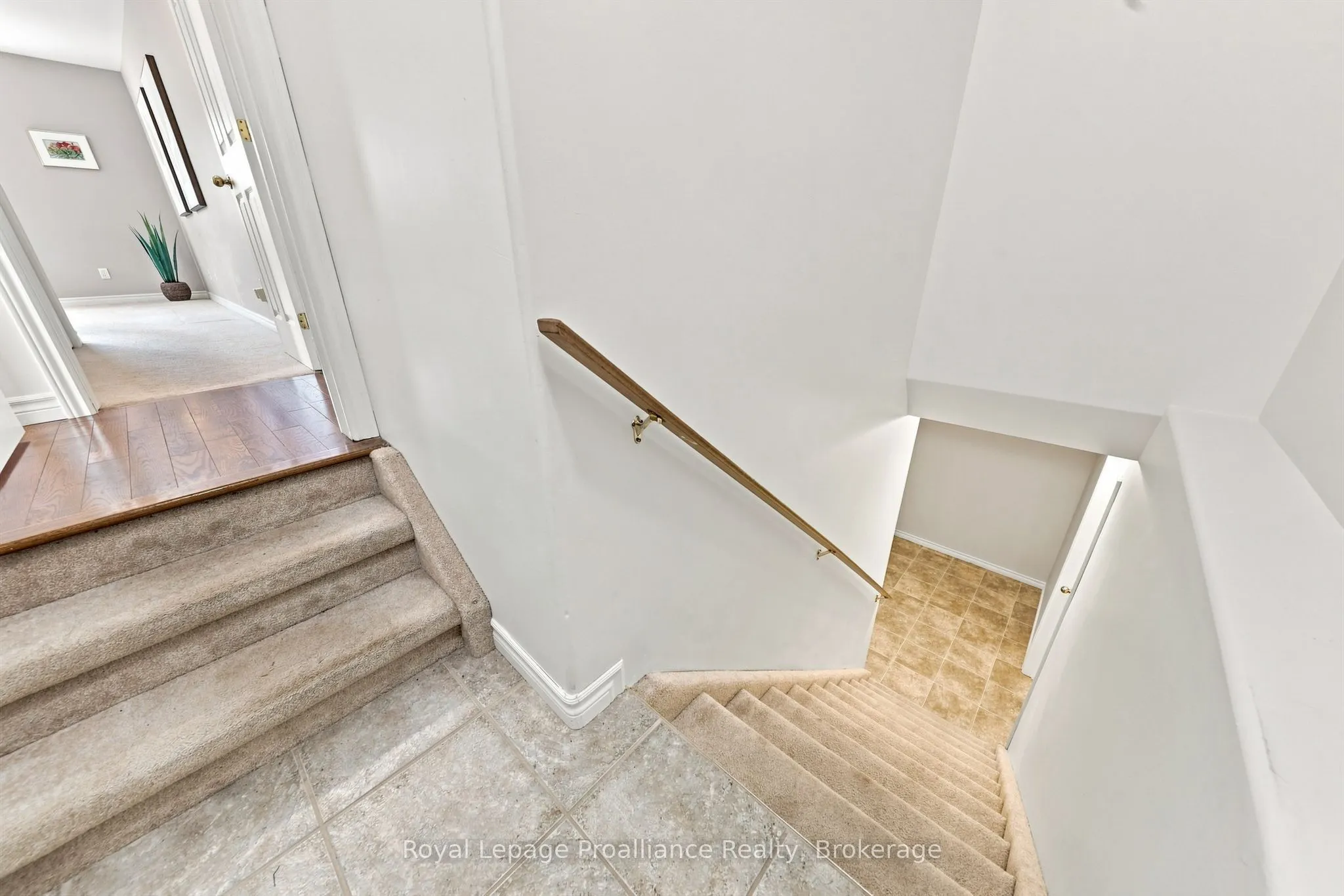 9 Seneca Drive