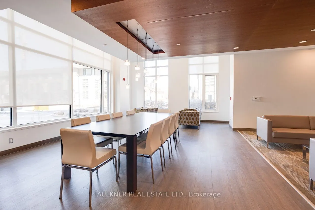 530 De Mazenod Avenue #413