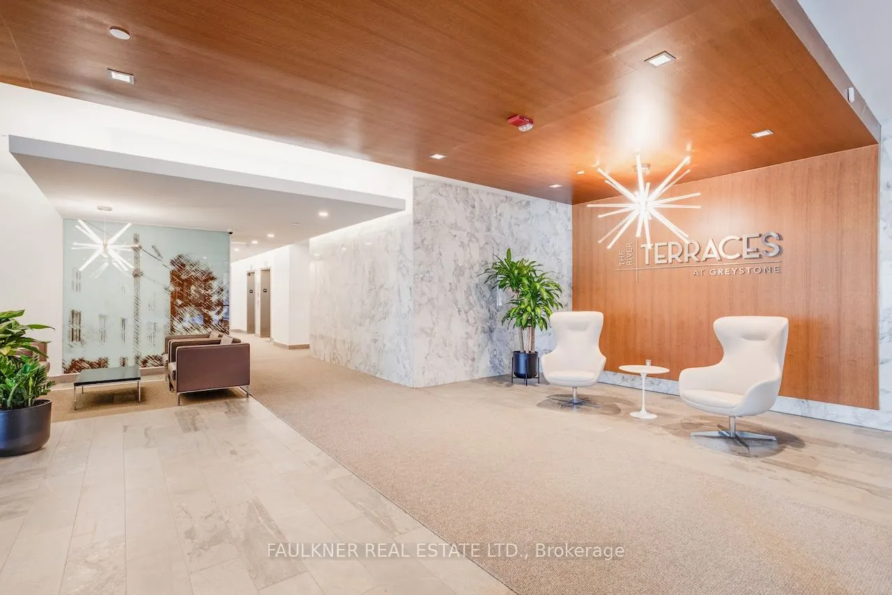 530 De Mazenod Avenue #413