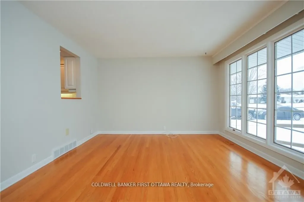 74 HILLIARD Avenue