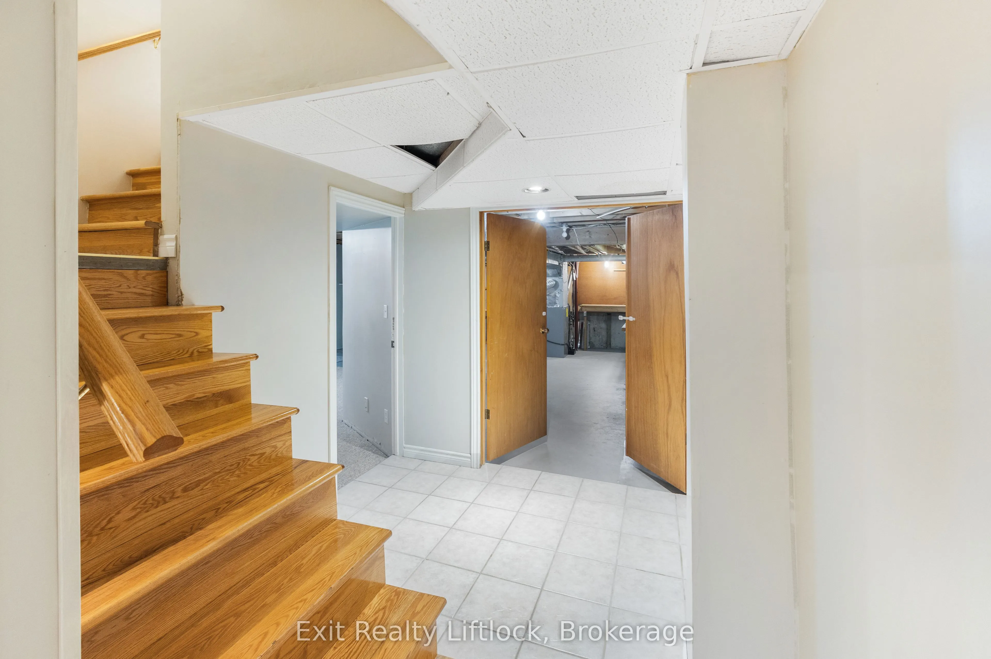 958 Smithside Court
