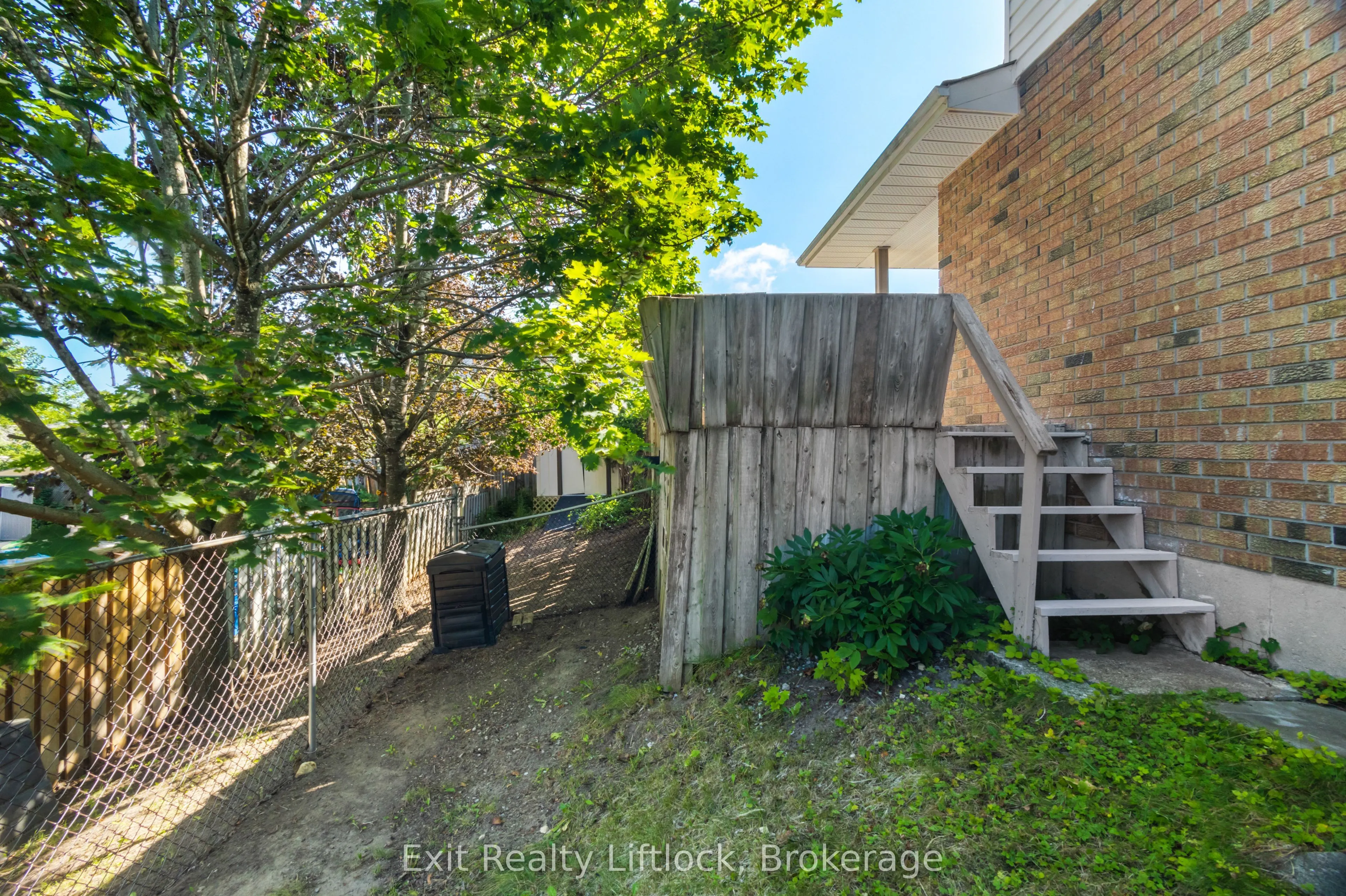 958 Smithside Court