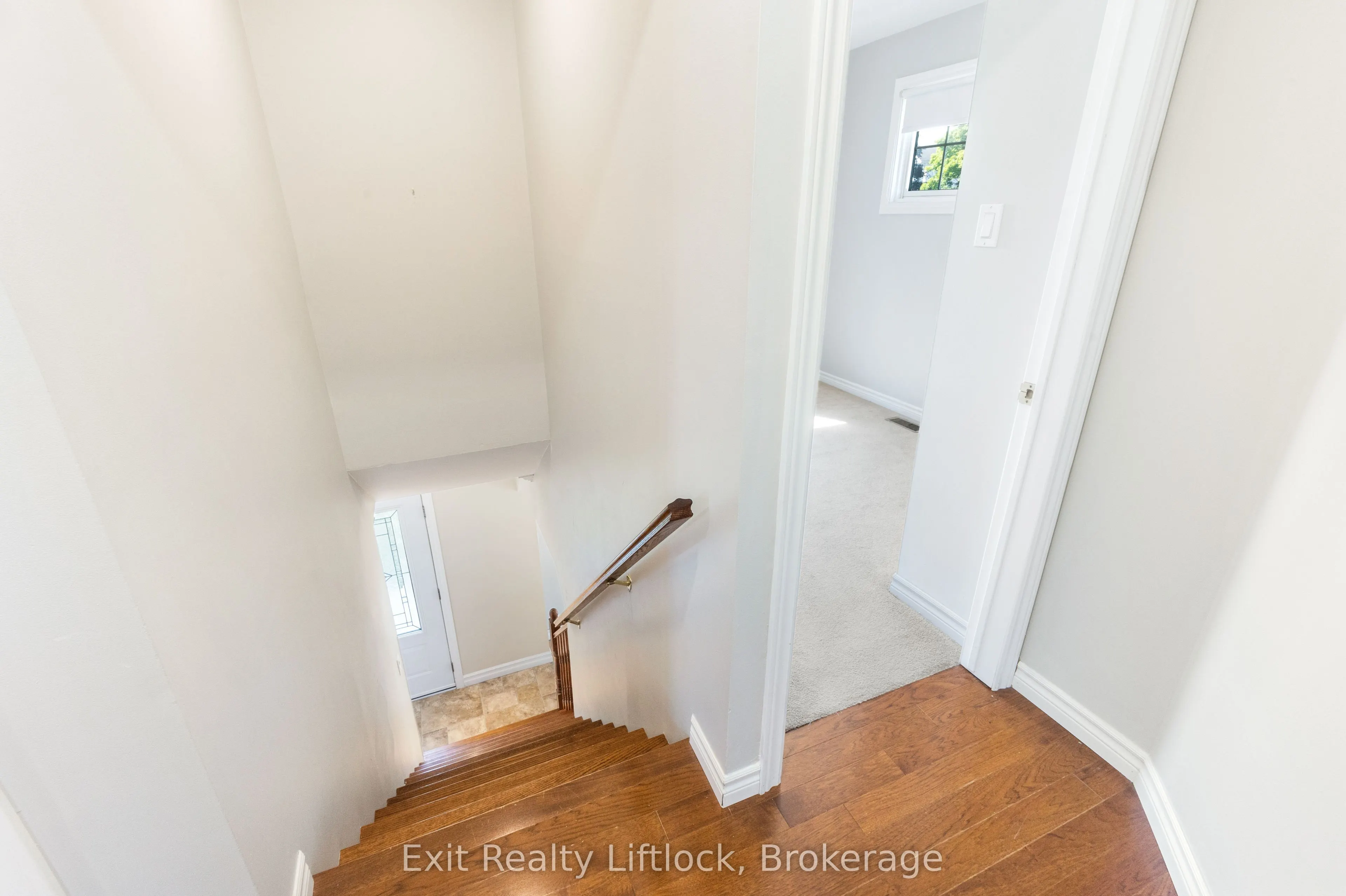 958 Smithside Court