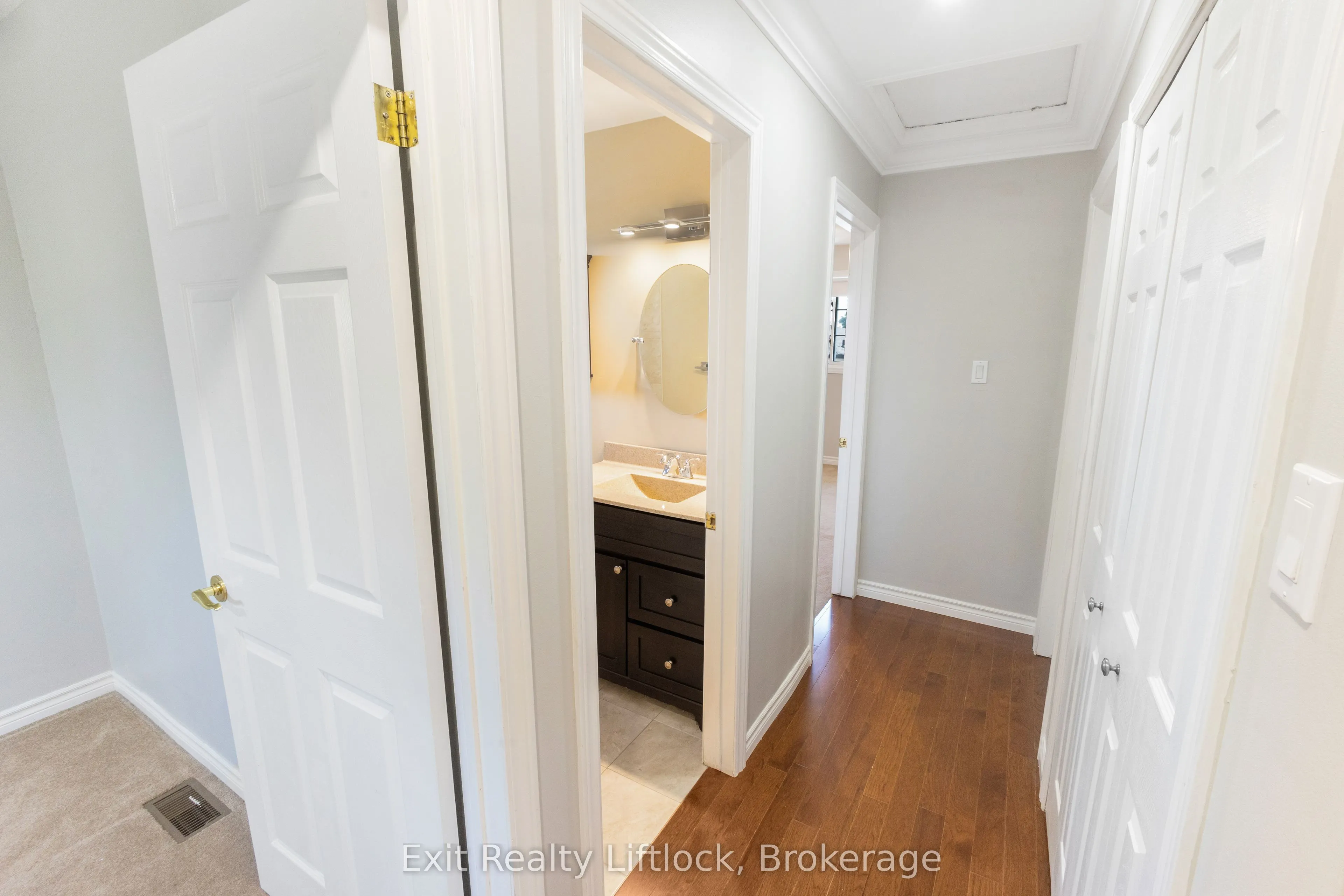 958 Smithside Court