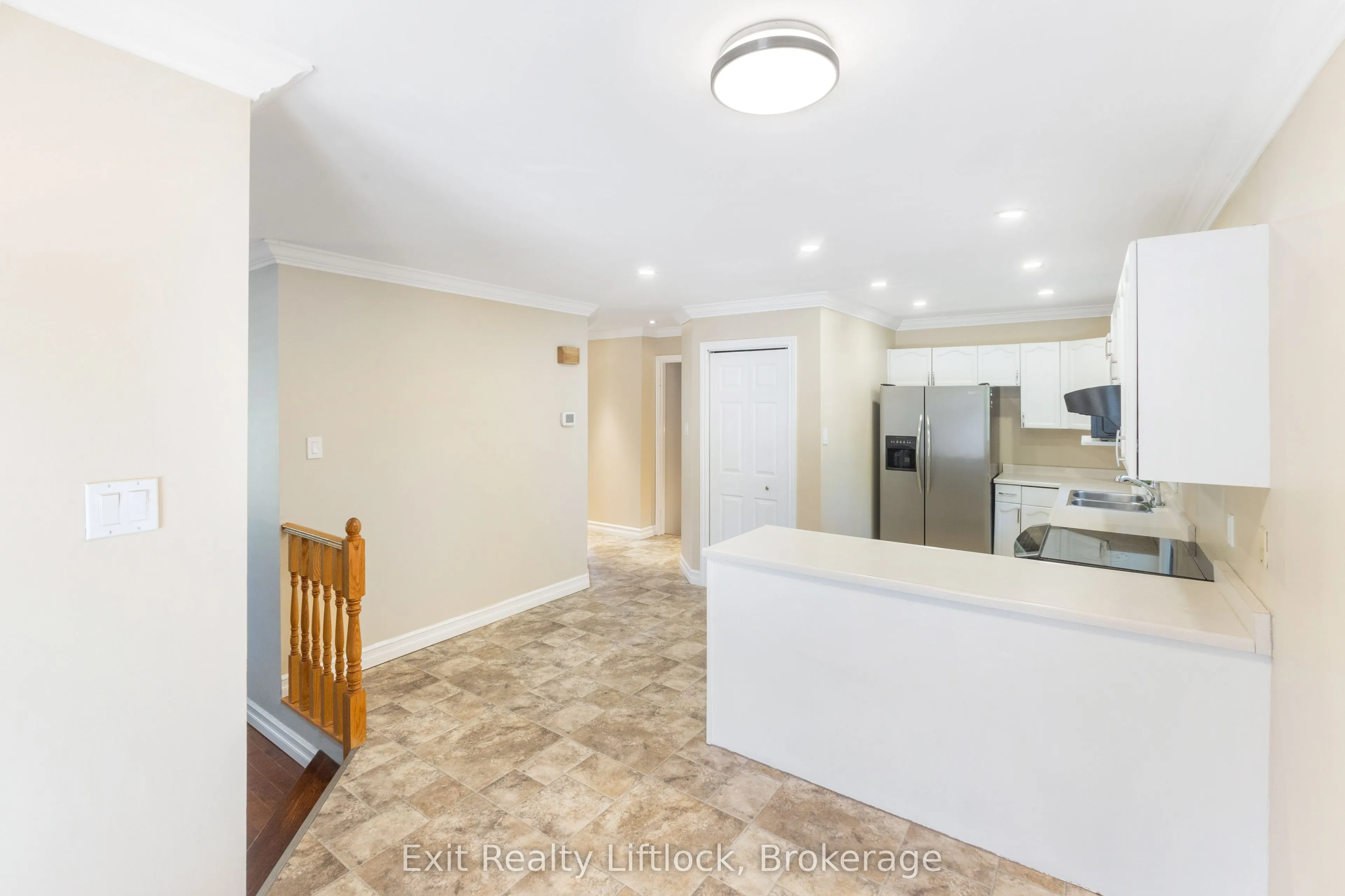 958 Smithside Court