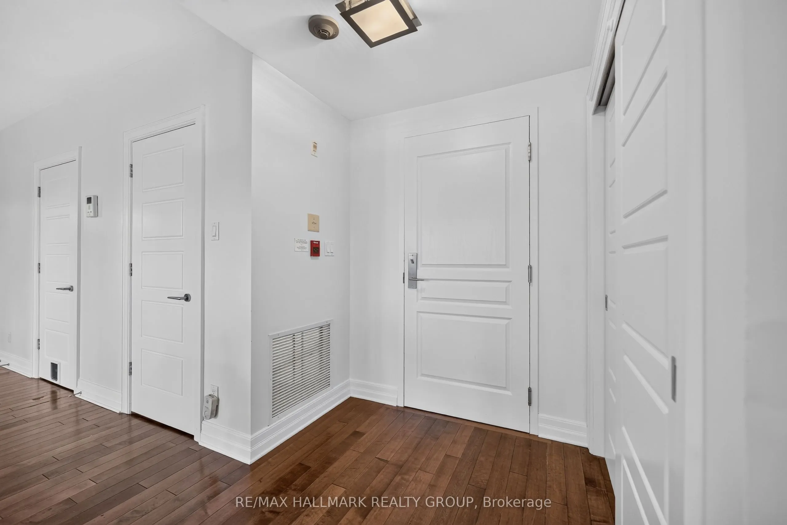 419 Laurier Avenue E #101
