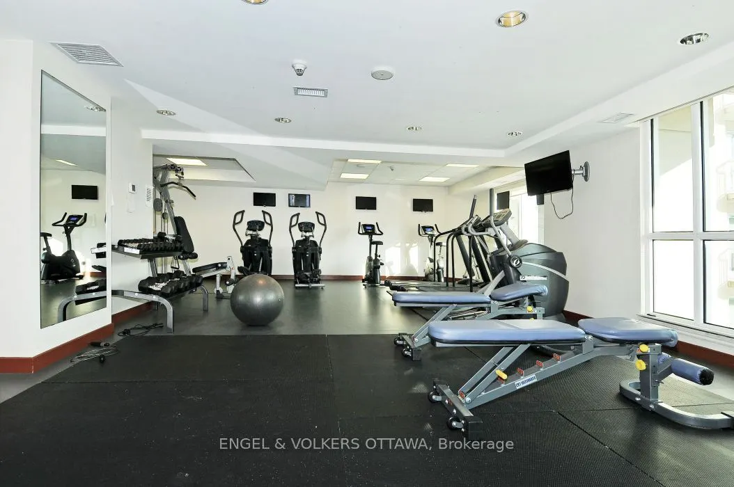 234 Rideau Street #902