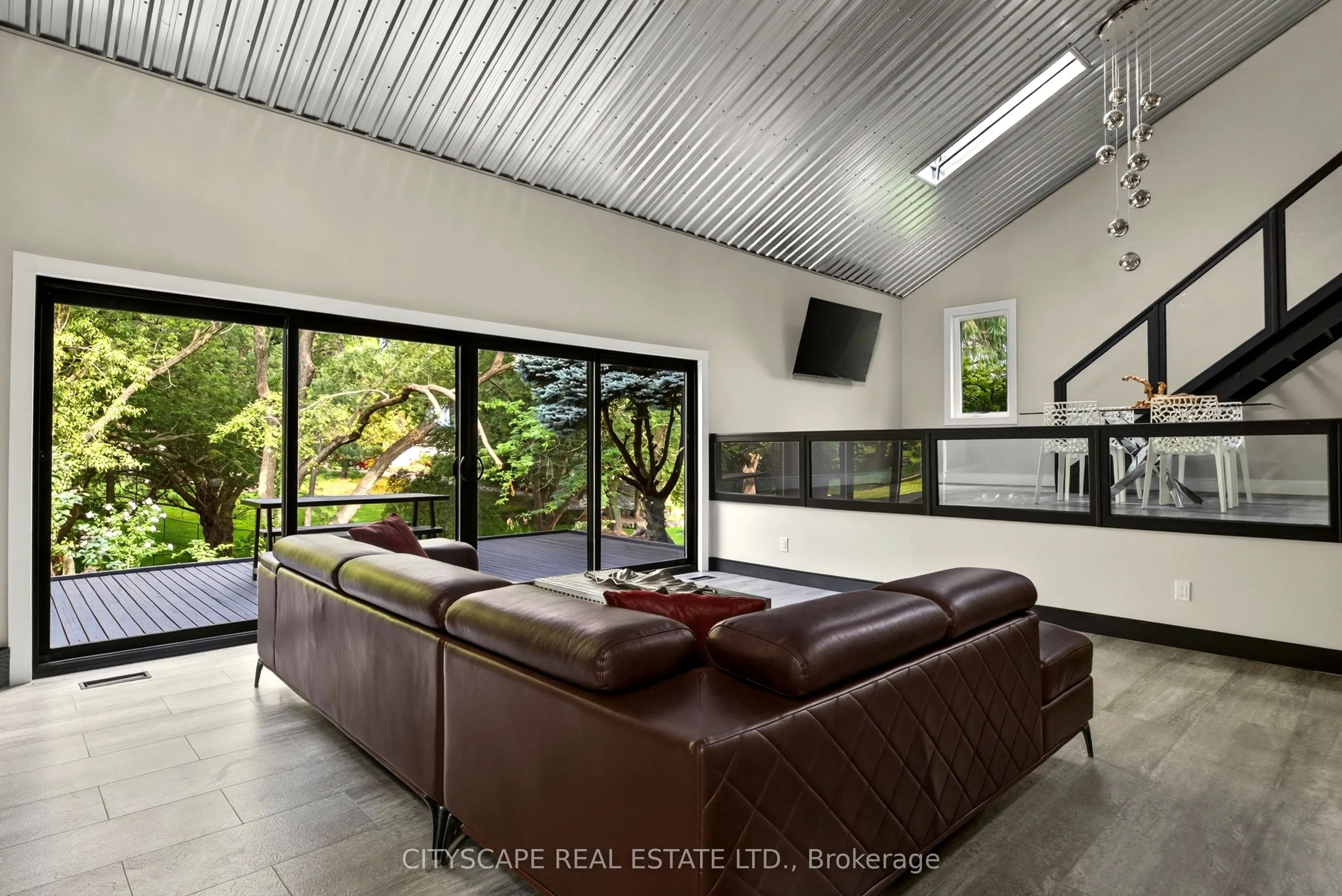 5 Firelane 14b Road