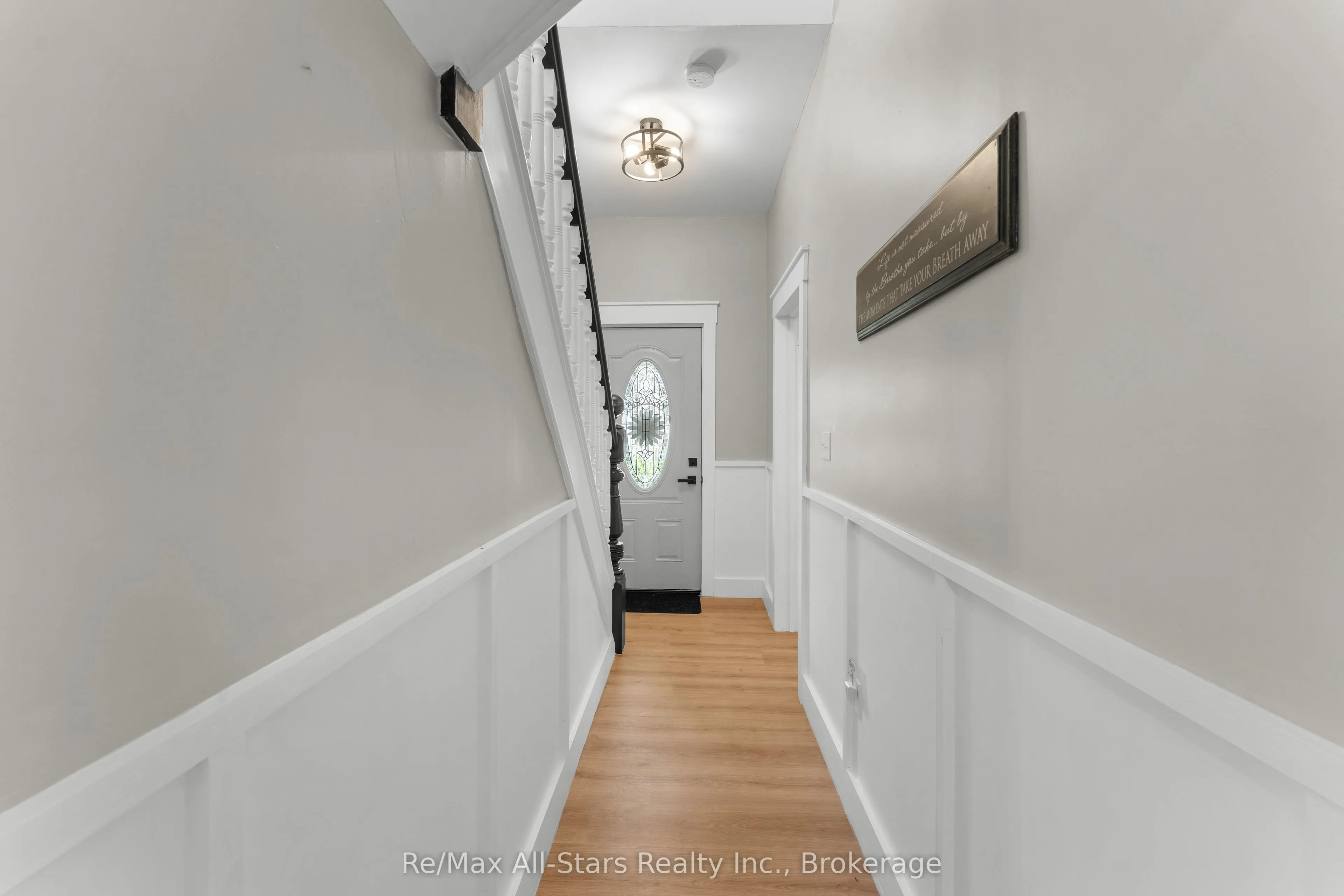 21 Francis Street E