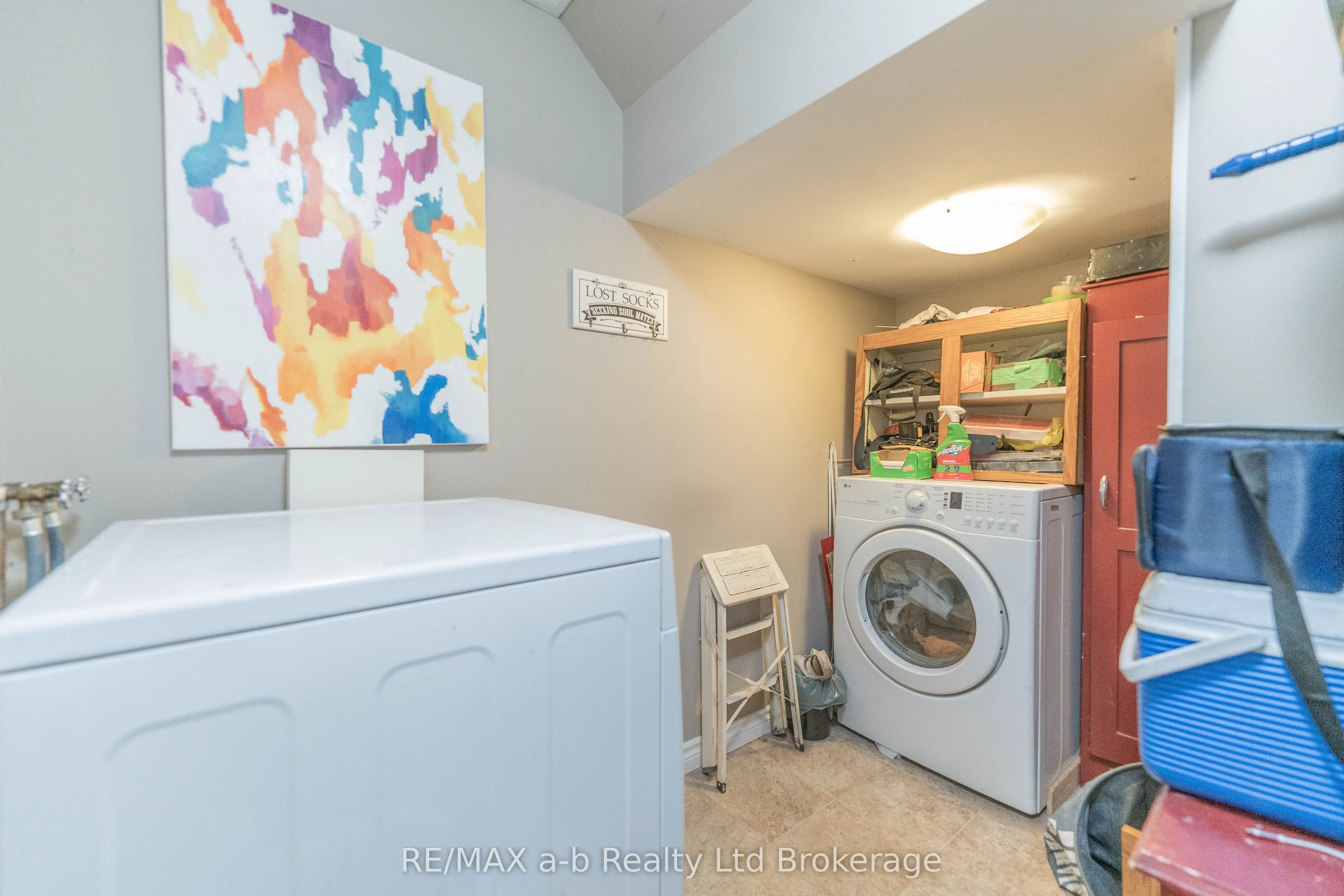 13 Potters Road N