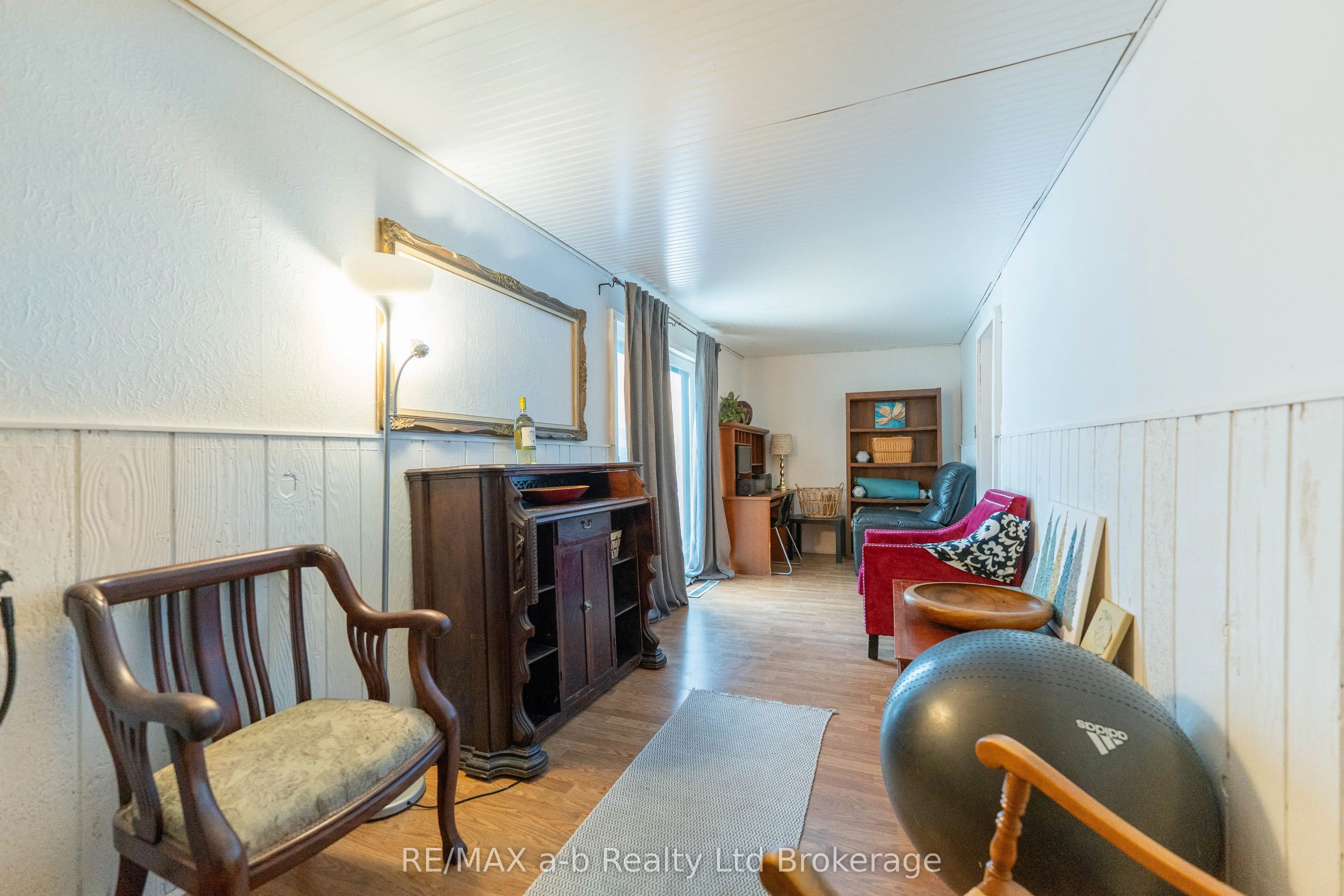 13 Potters Road N