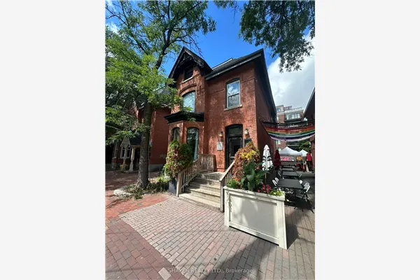 327 Somerset Street W