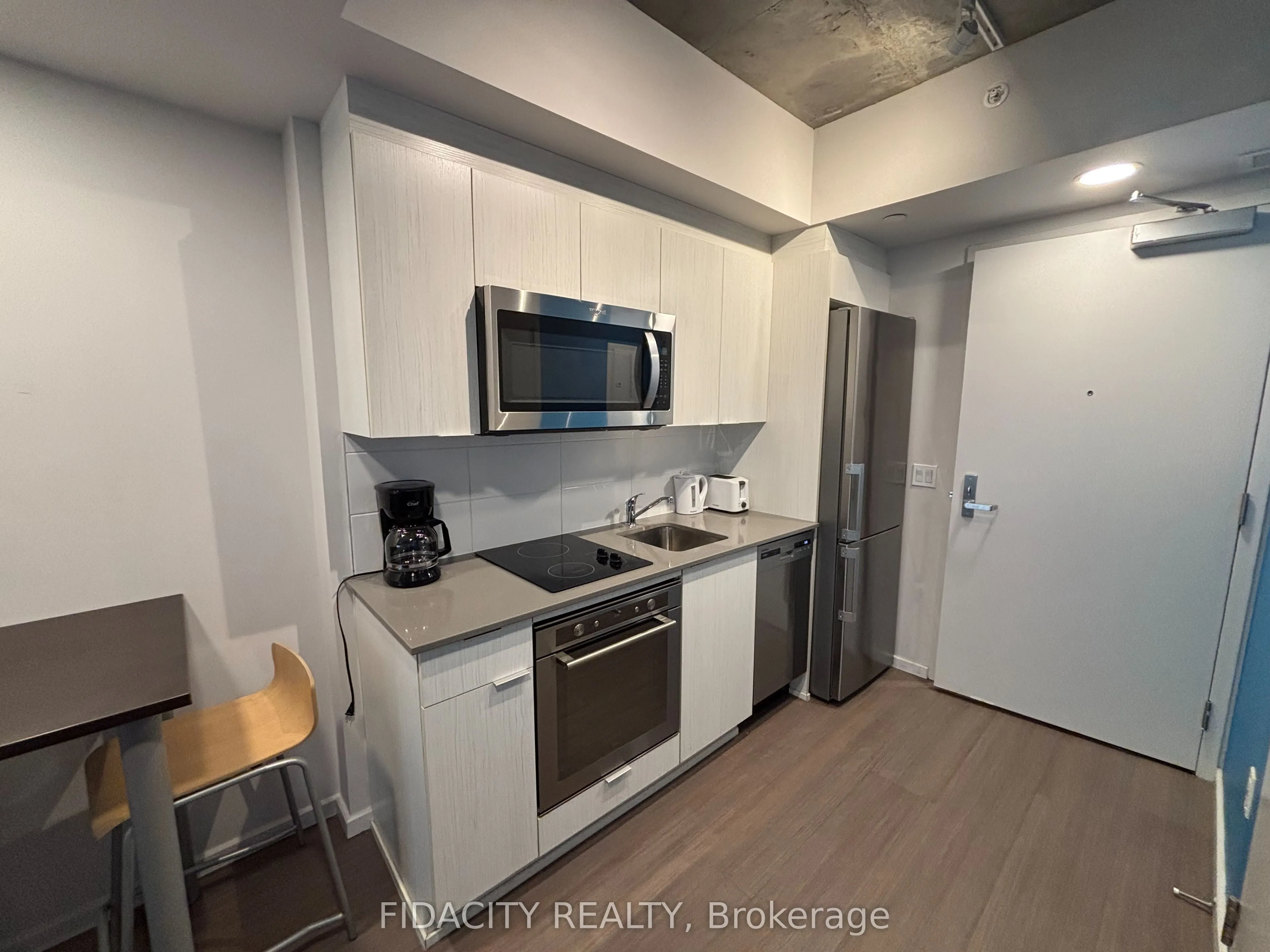 105 Champagne Avenue S #2908