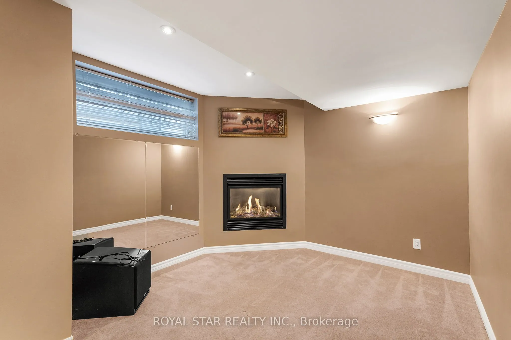 846 Feather Moss Way