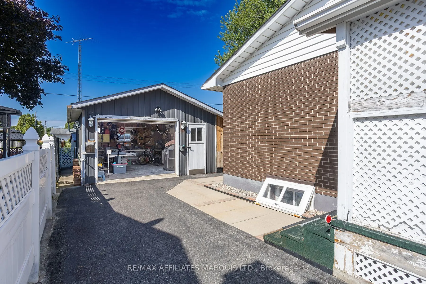 19 Orchard Way