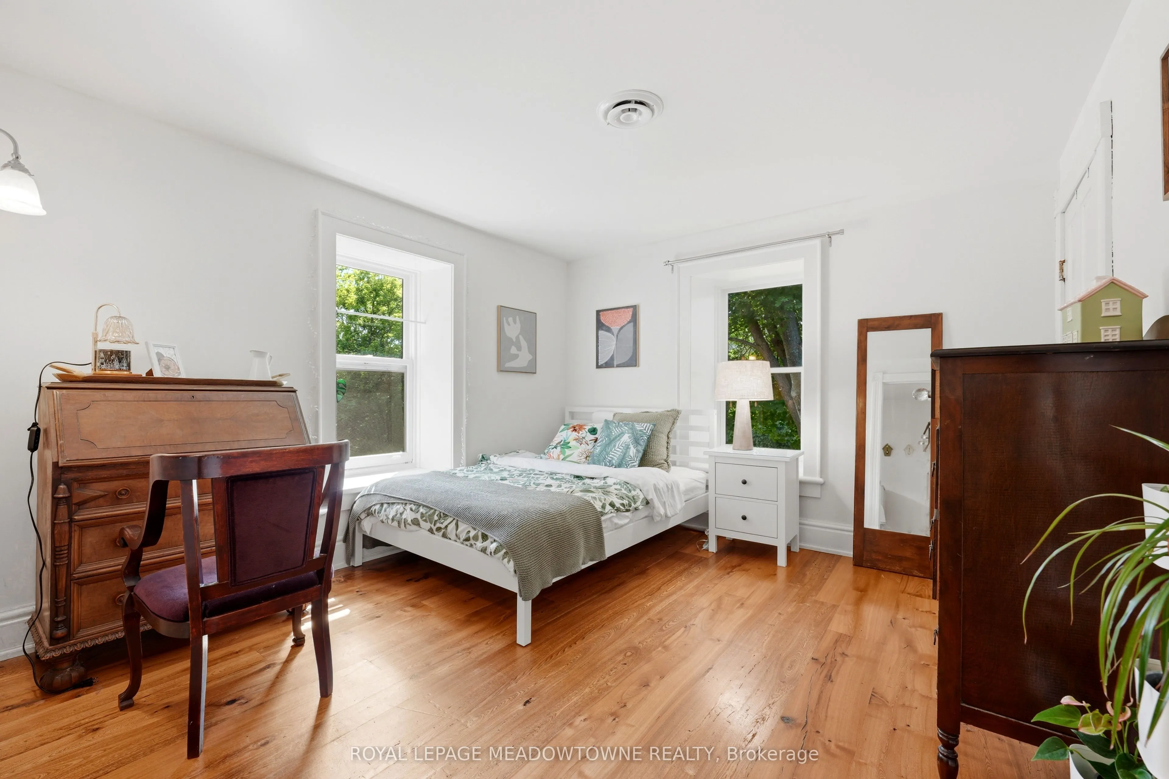 5405 Wellington Rd 52