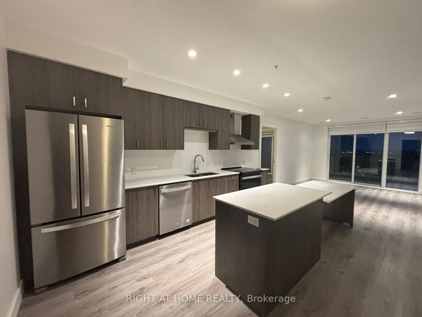 15 Glebe Street #2007