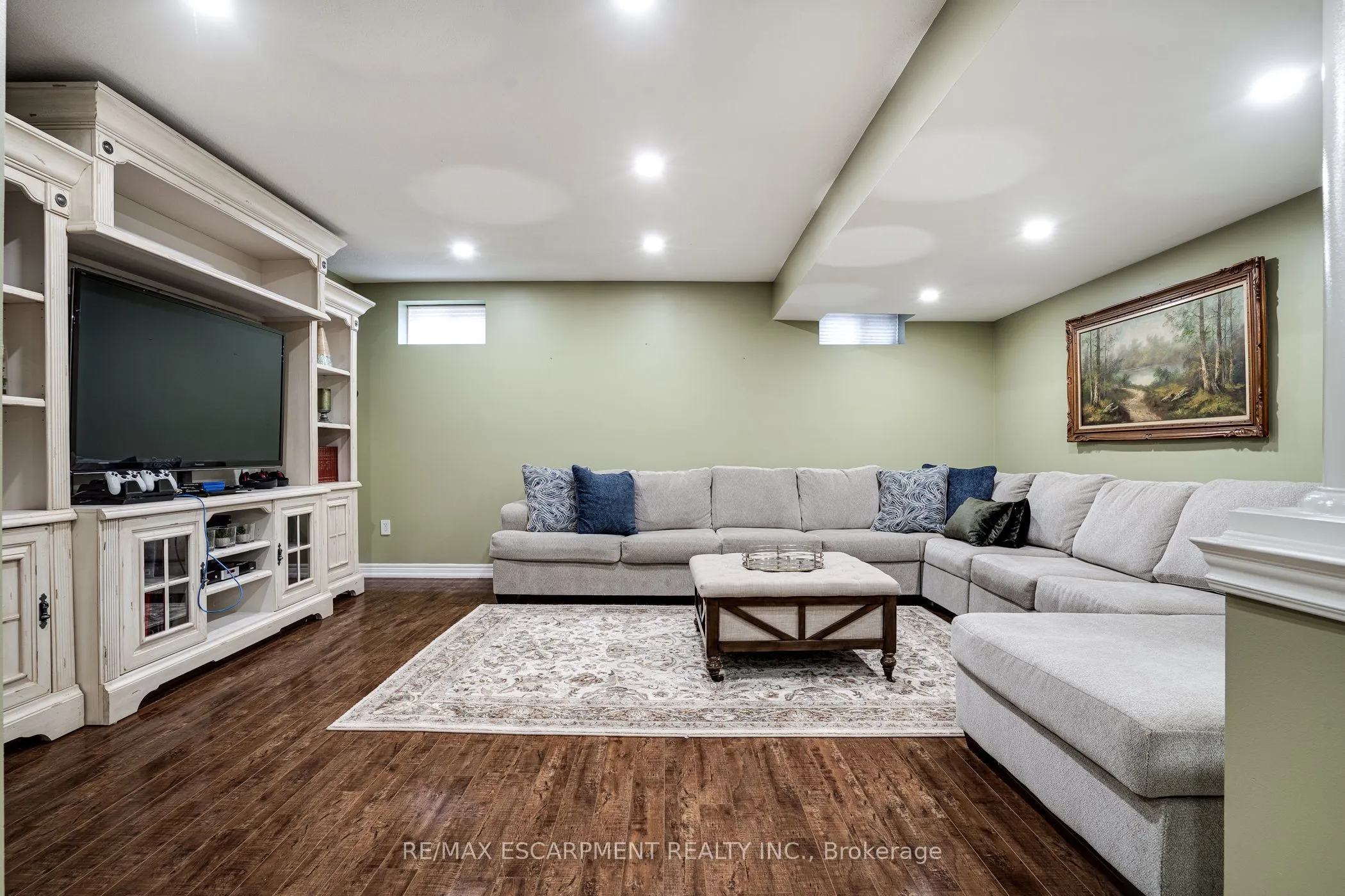 575 Stonehenge Drive