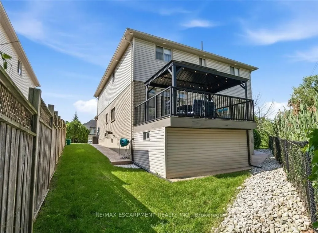 575 Stonehenge Drive