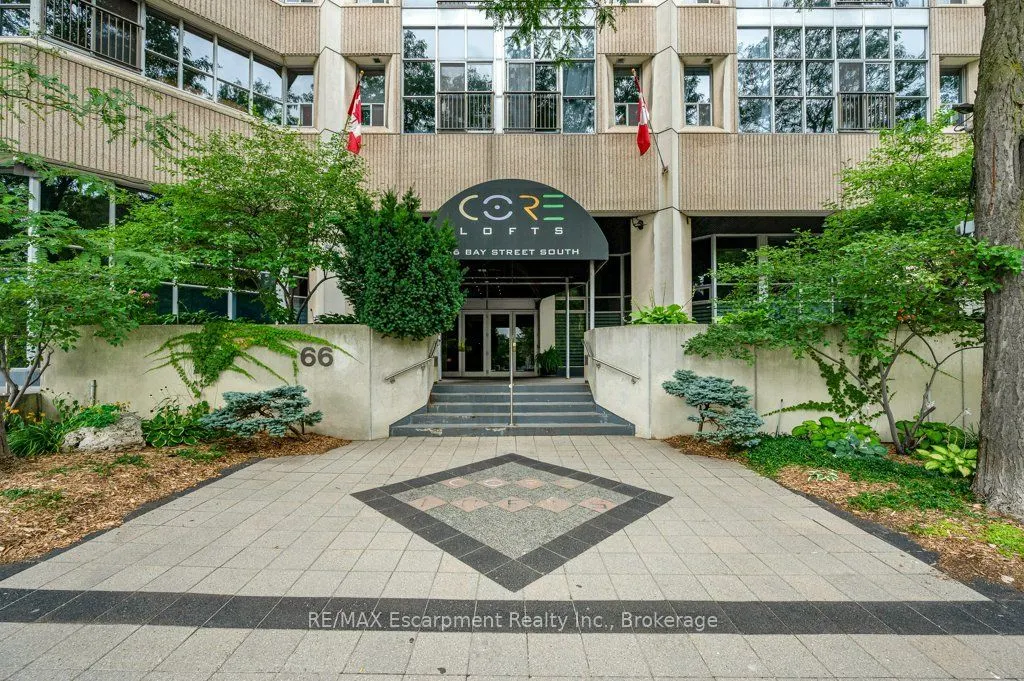 66 Bay Street S #107