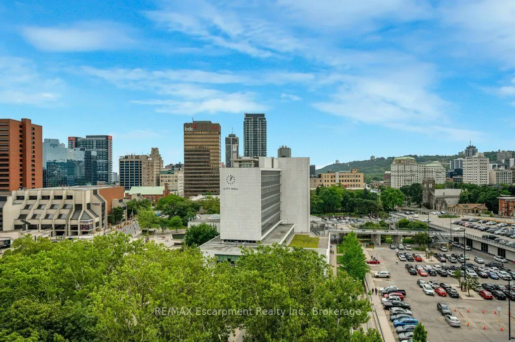66 Bay Street S #107