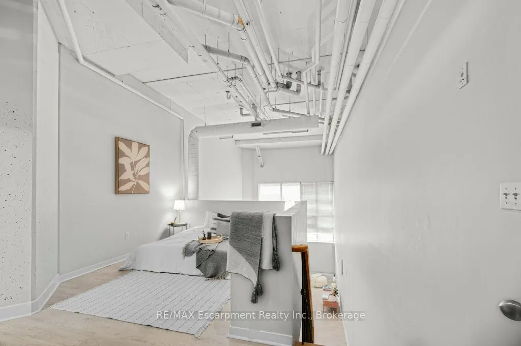66 Bay Street S #107