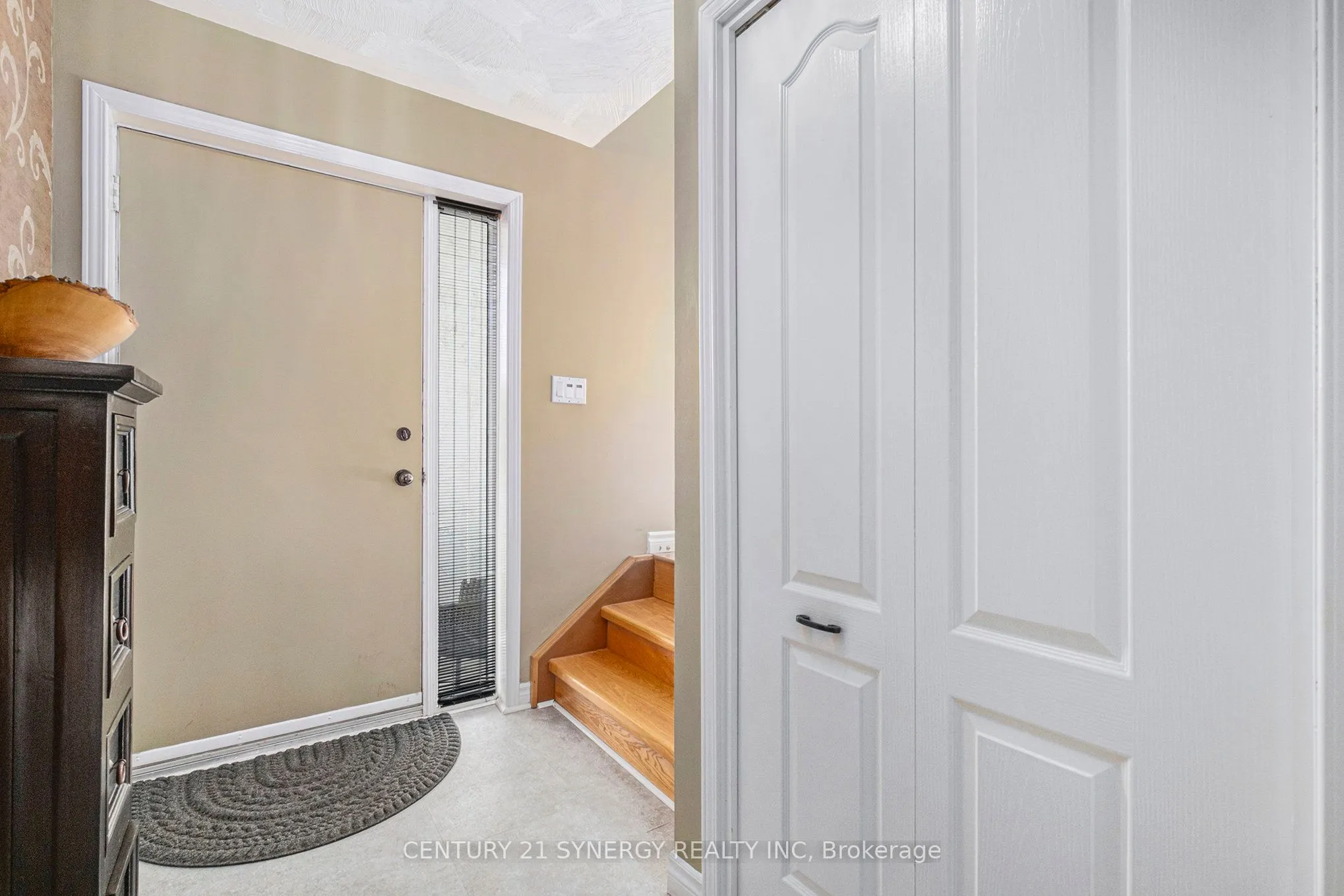 12 Davis Lane