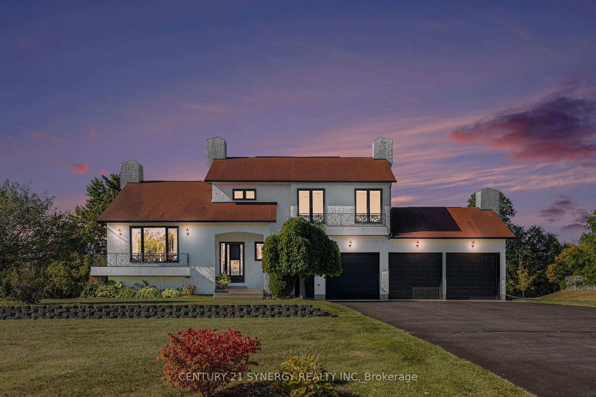 12 Davis Lane