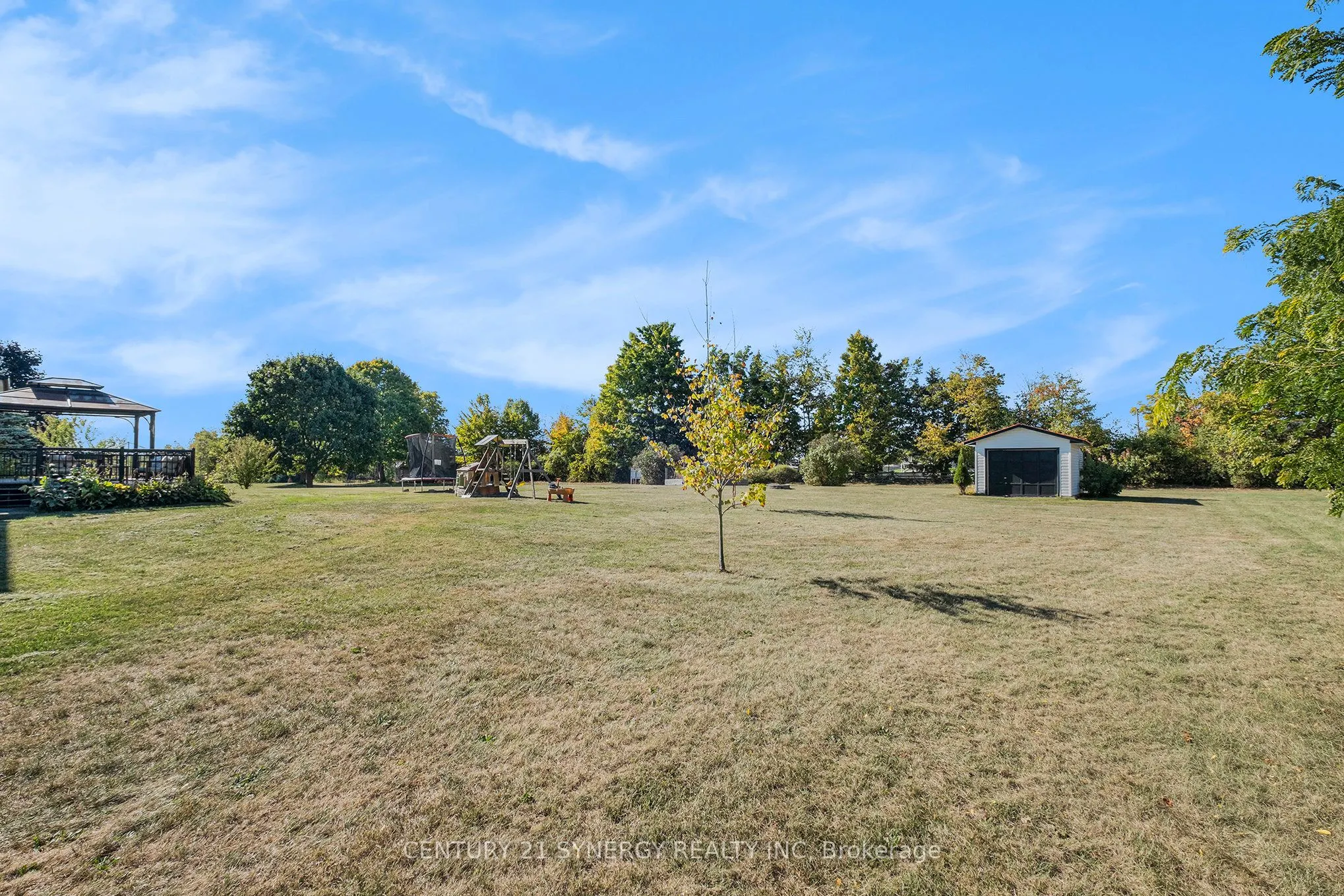 12 Davis Lane
