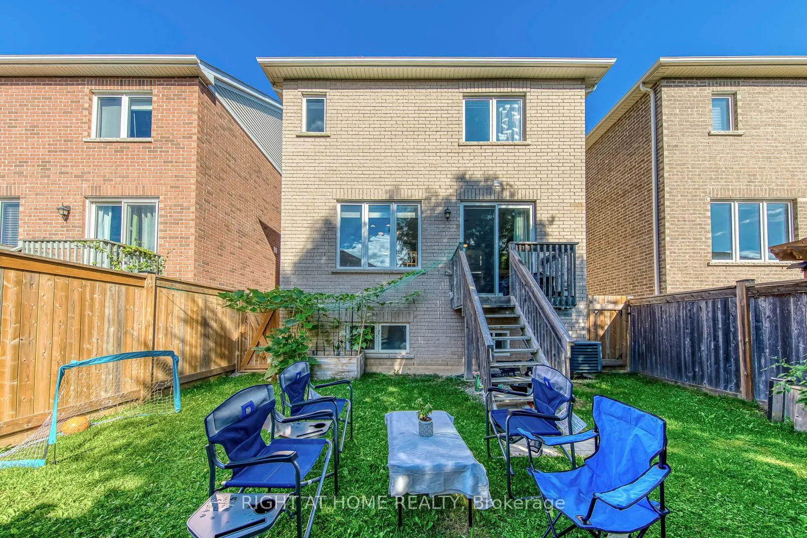 40 Stillwater Crescent