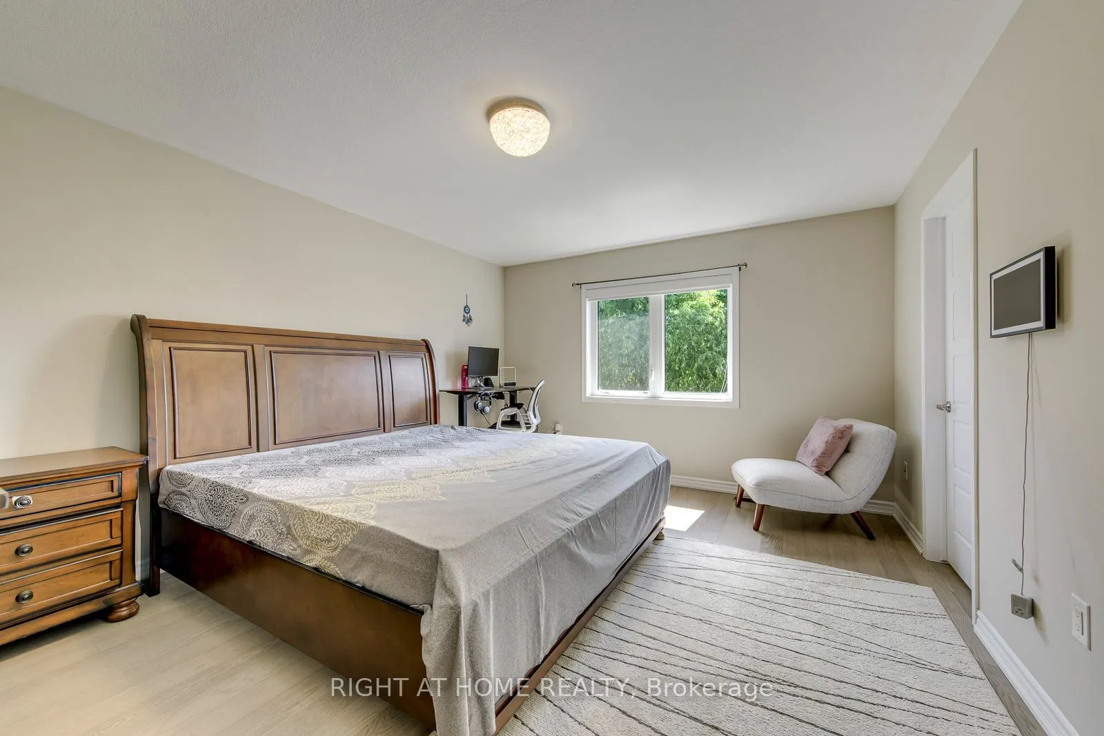 40 Stillwater Crescent