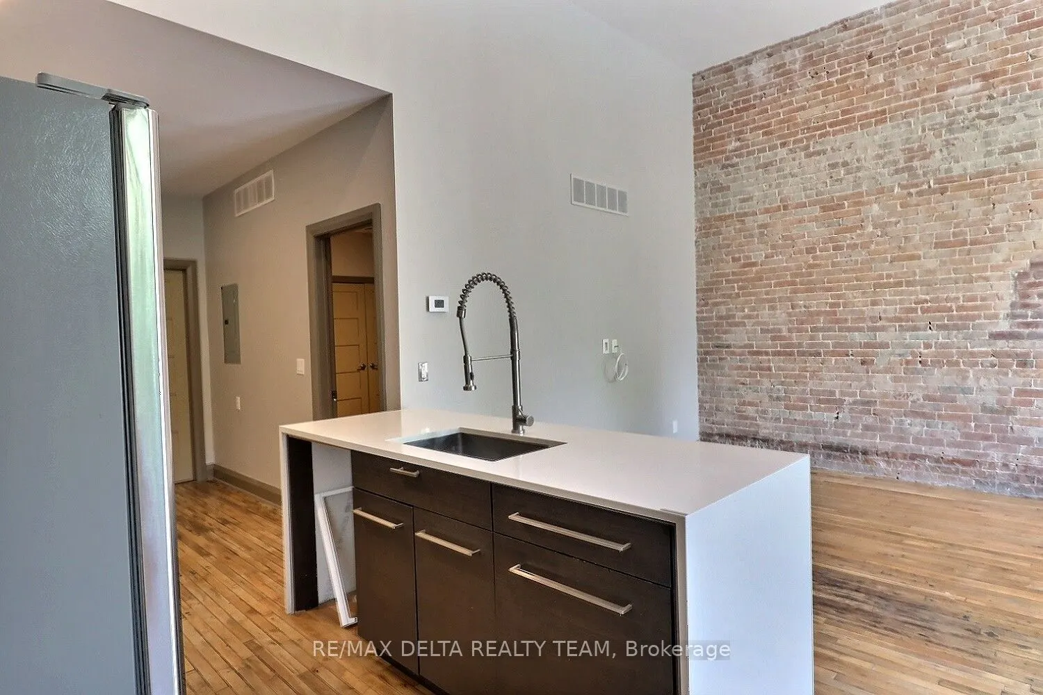 232-228 King Street W