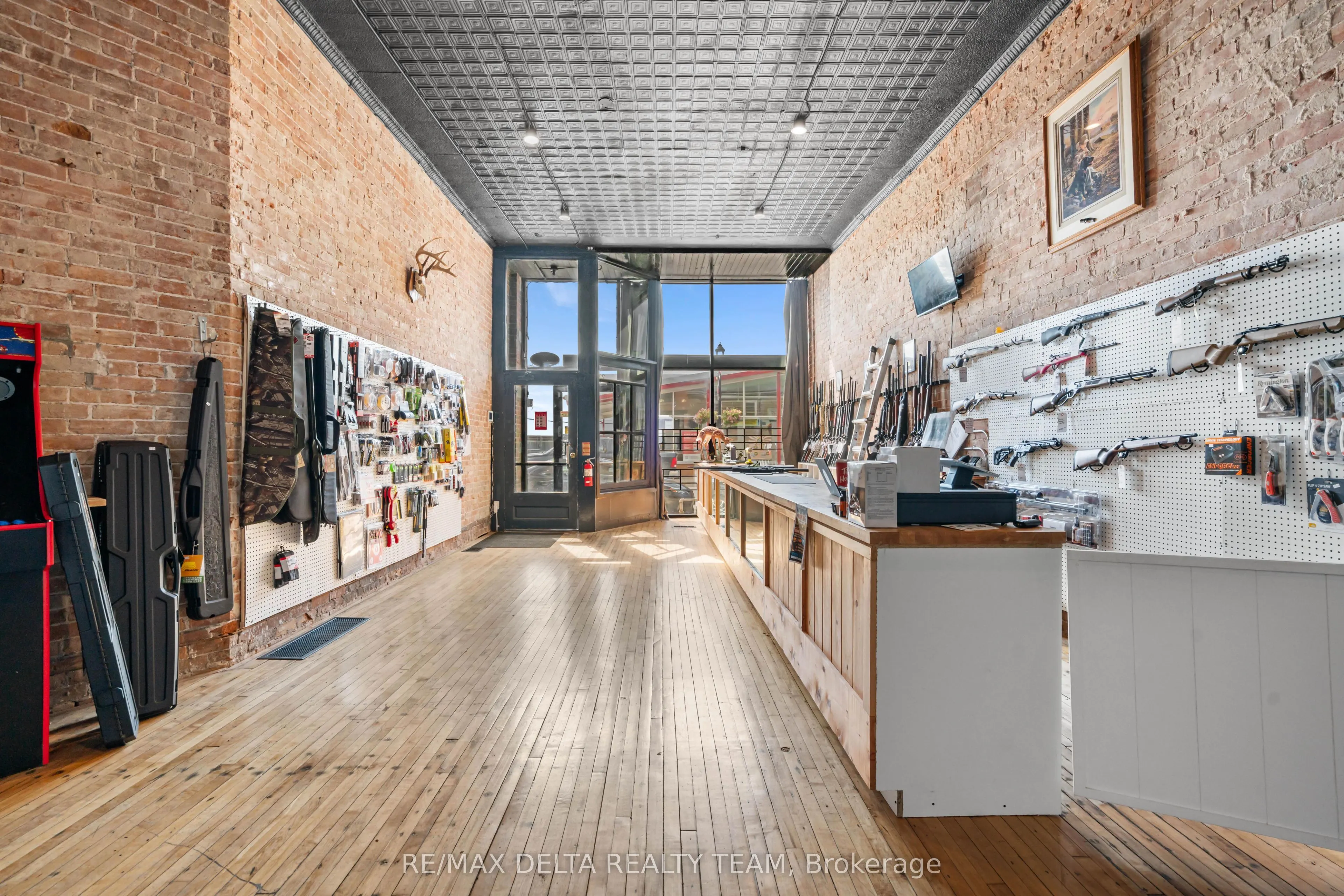 232-228 King Street W