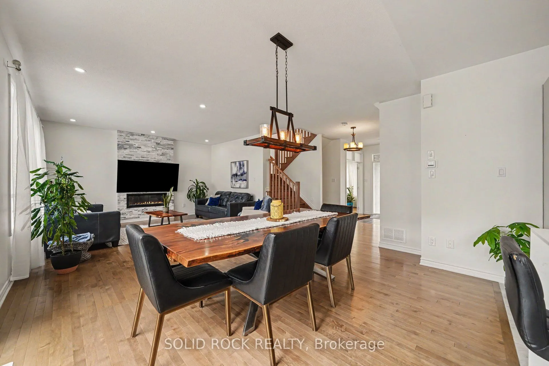 1011 Carden Lane