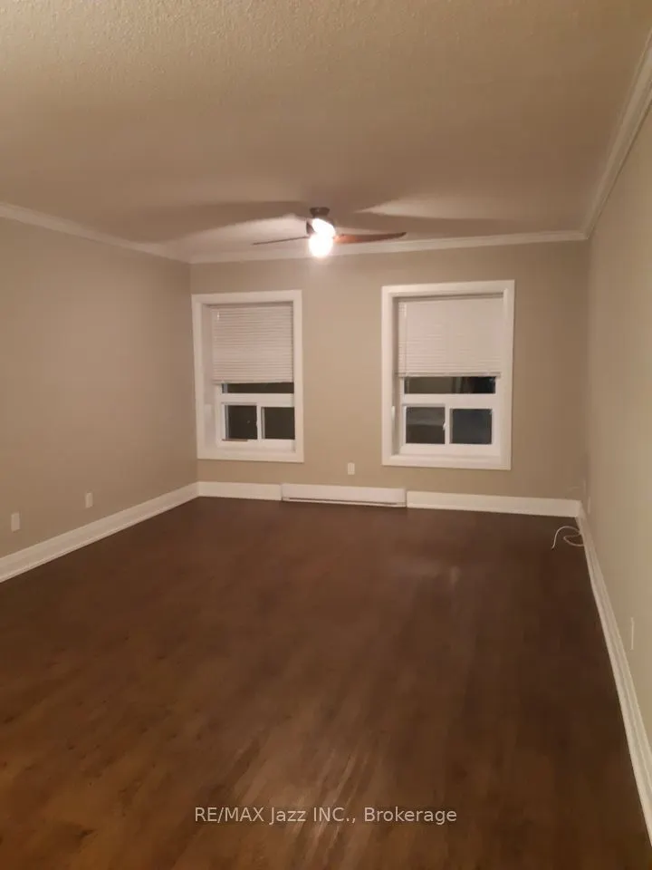 26 Spencer Street E #106