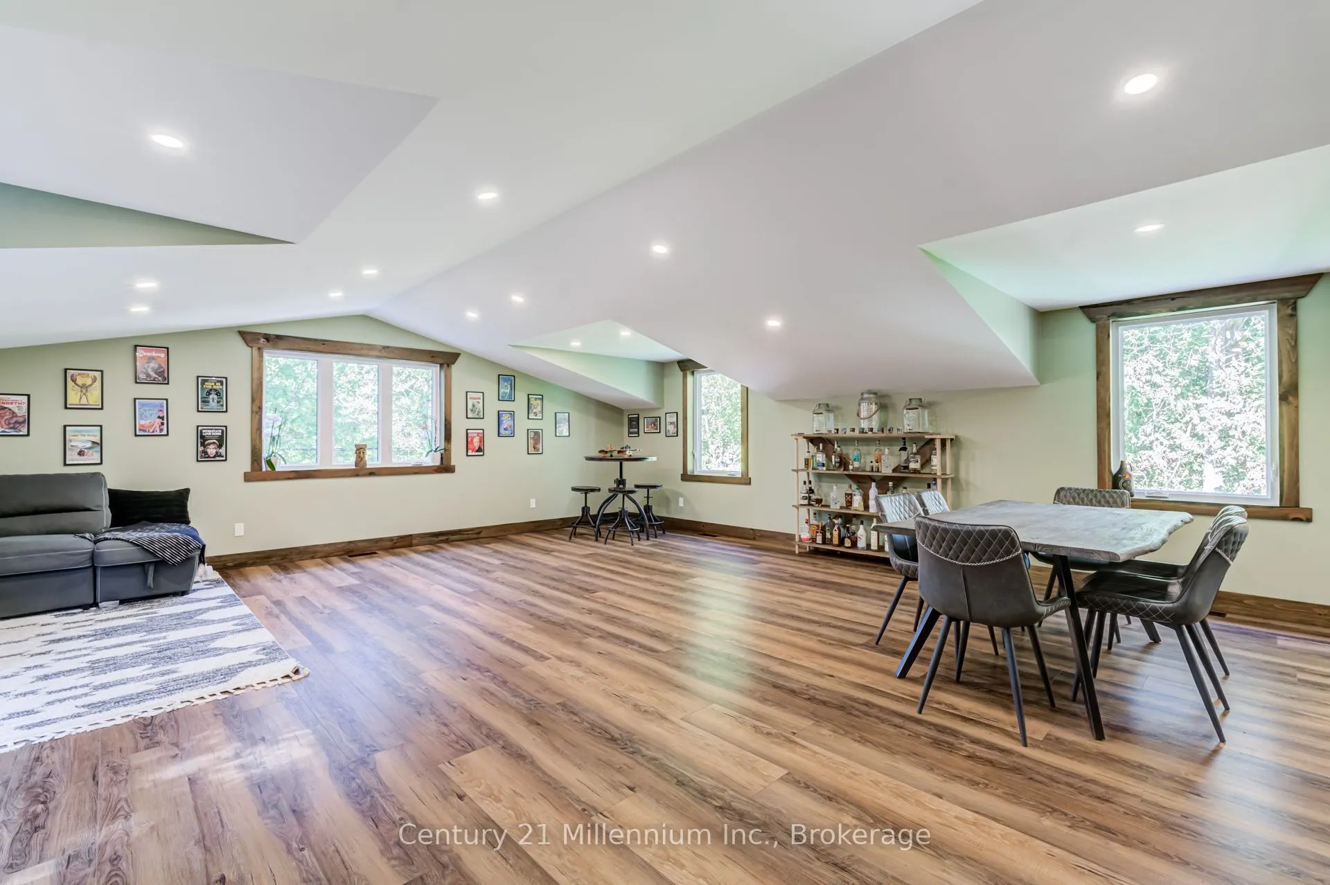 81 Parkside Avenue