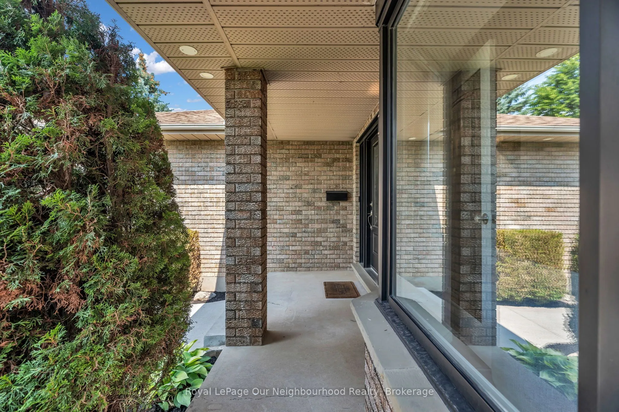 135 Kanata Crescent