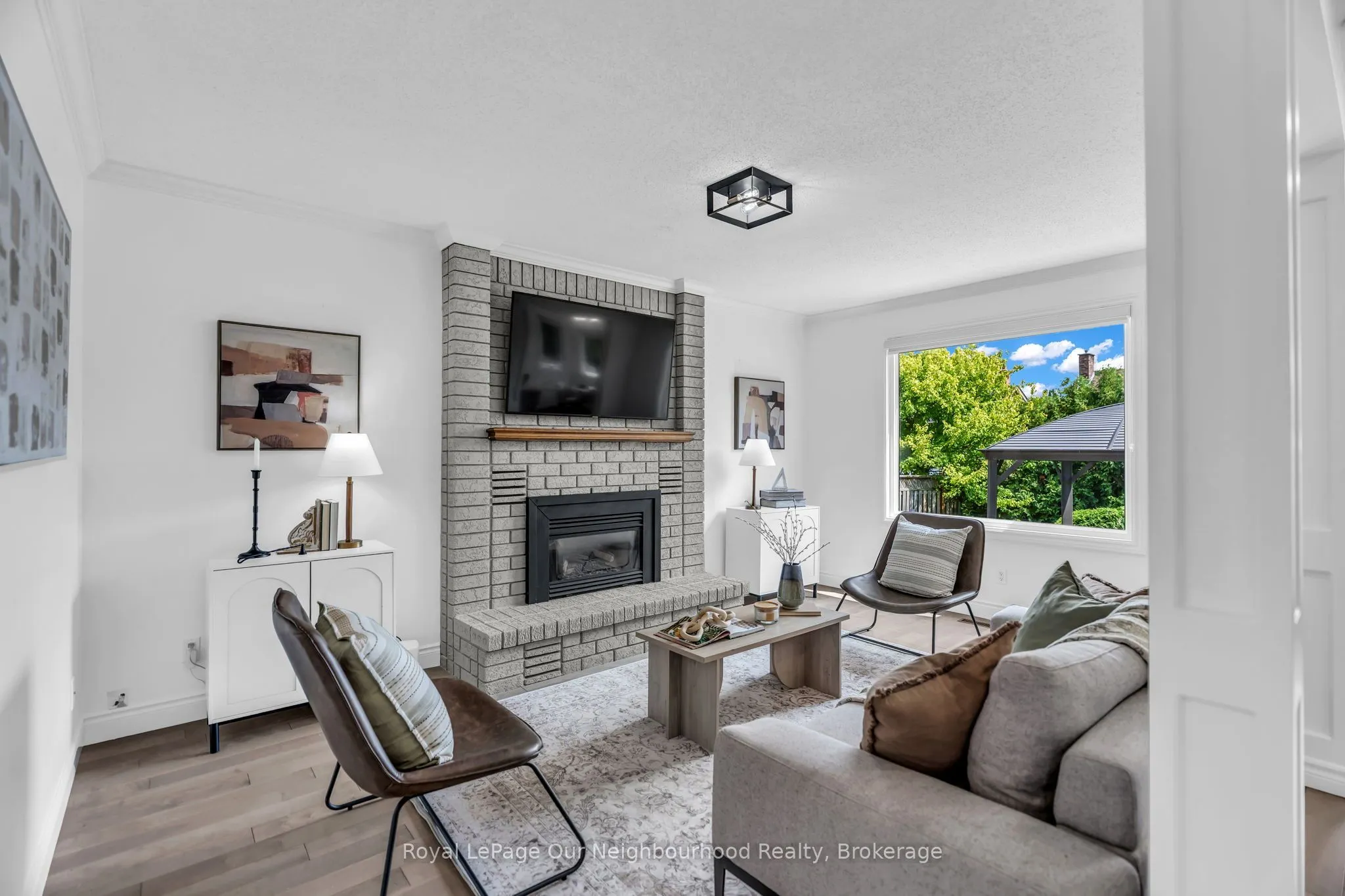 135 Kanata Crescent