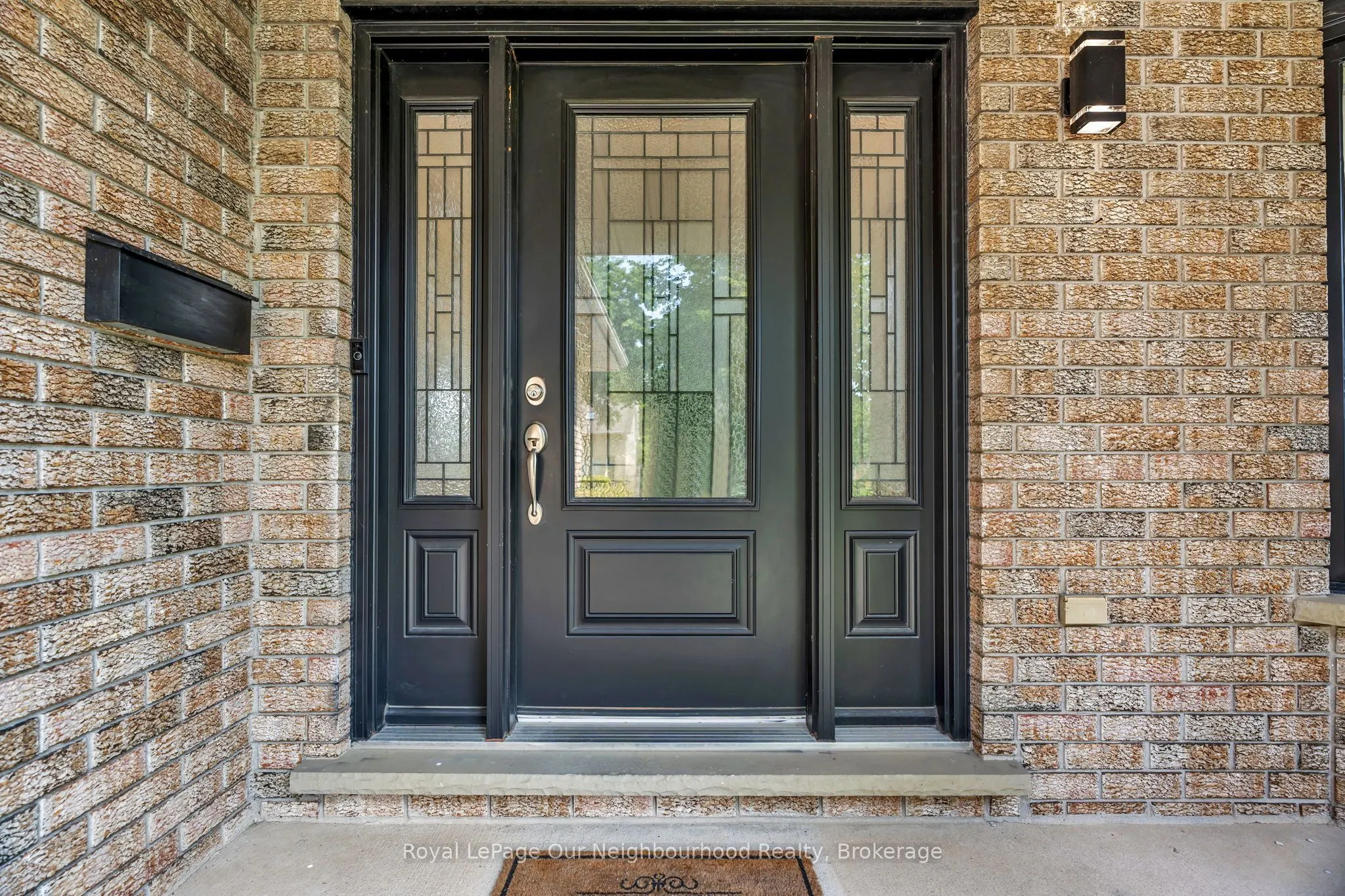 135 Kanata Crescent