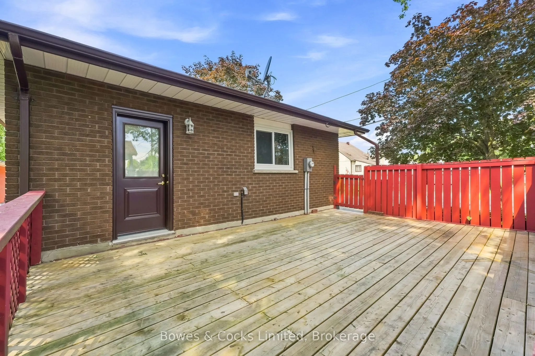 687 Lundy's Lane